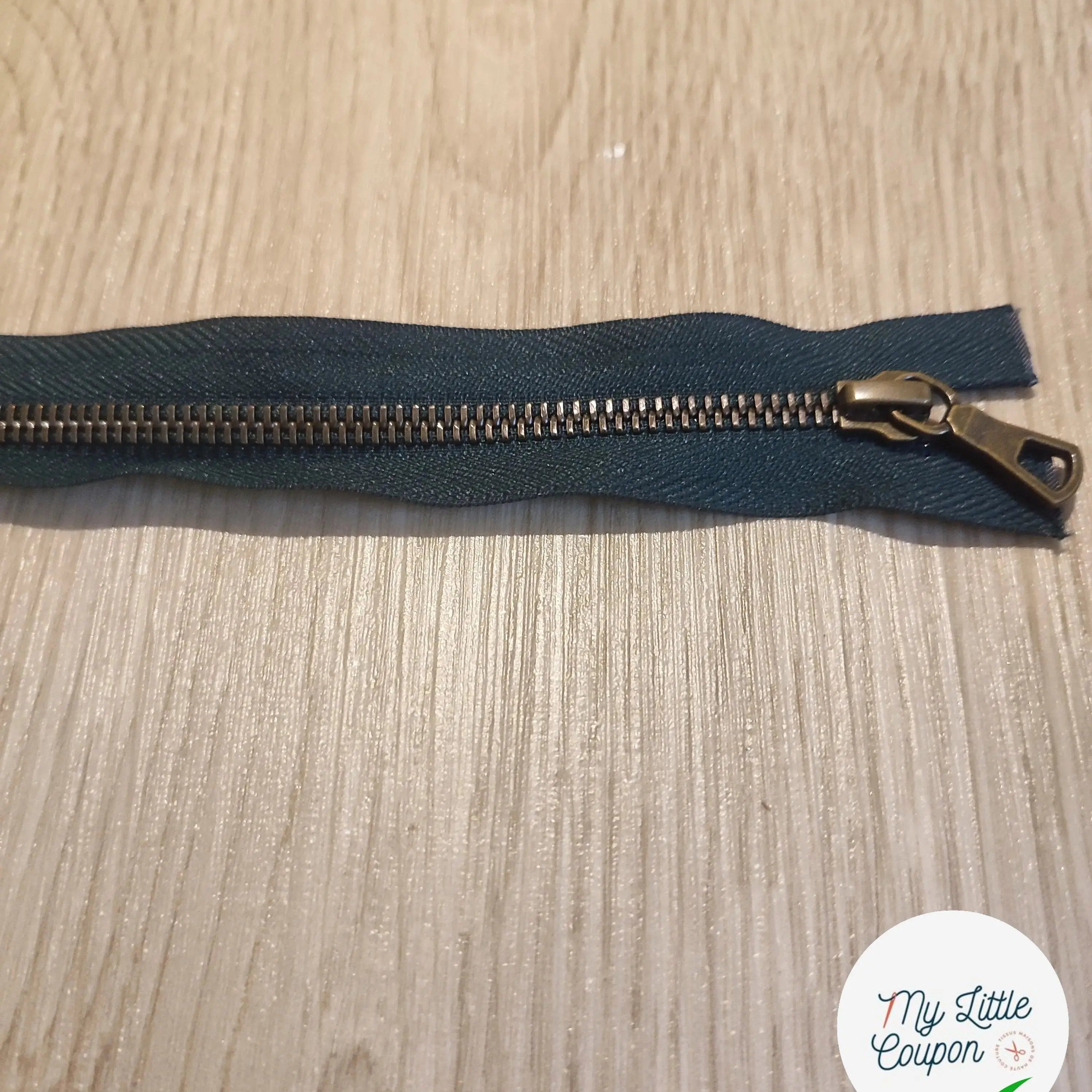 FERMETURE RIRI METAL SÉPARABLE 65CM VERT FONCÉ - My Little Coupon