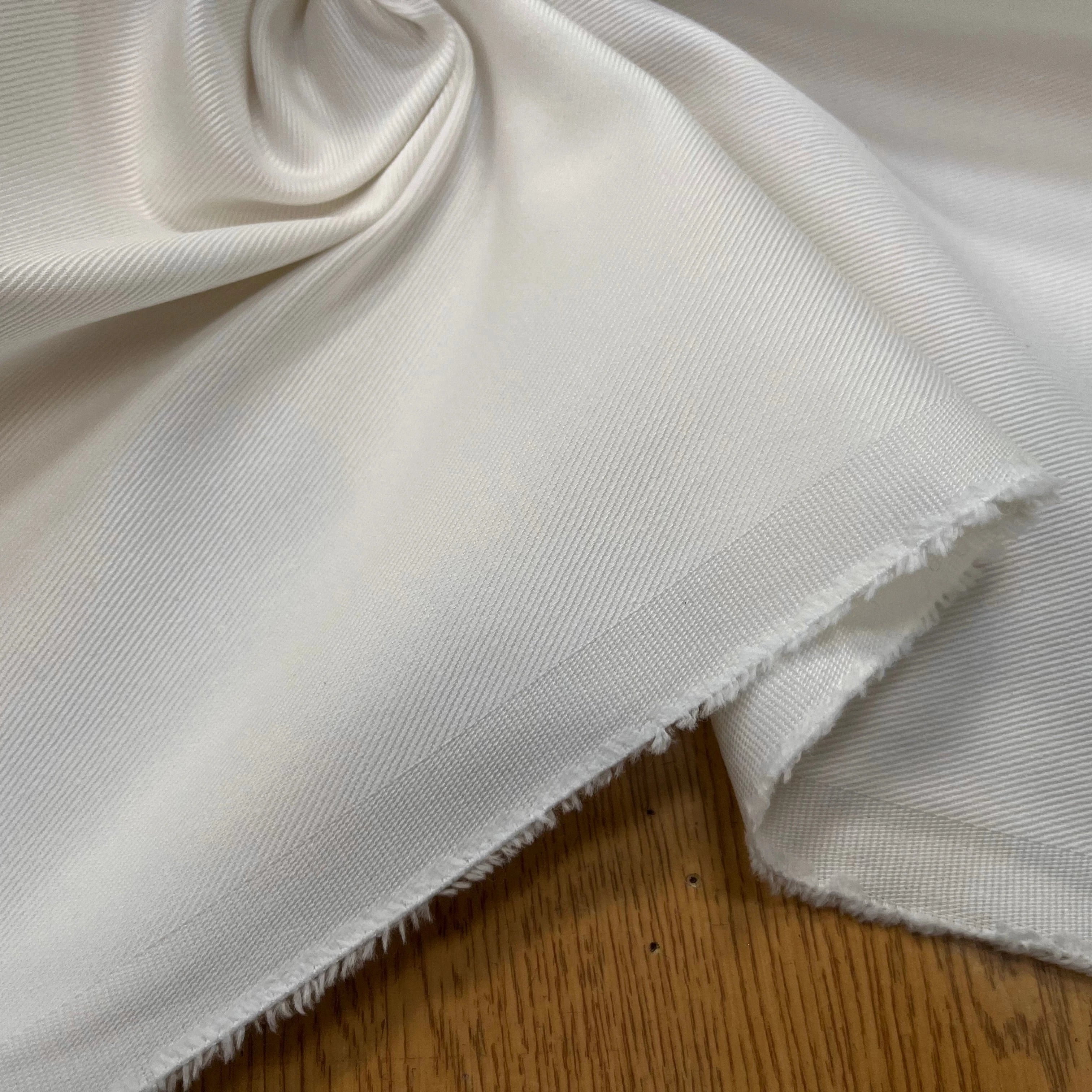 LIGHTLY DISTRESSED WHITE DENIM 145CM - My Little Coupon