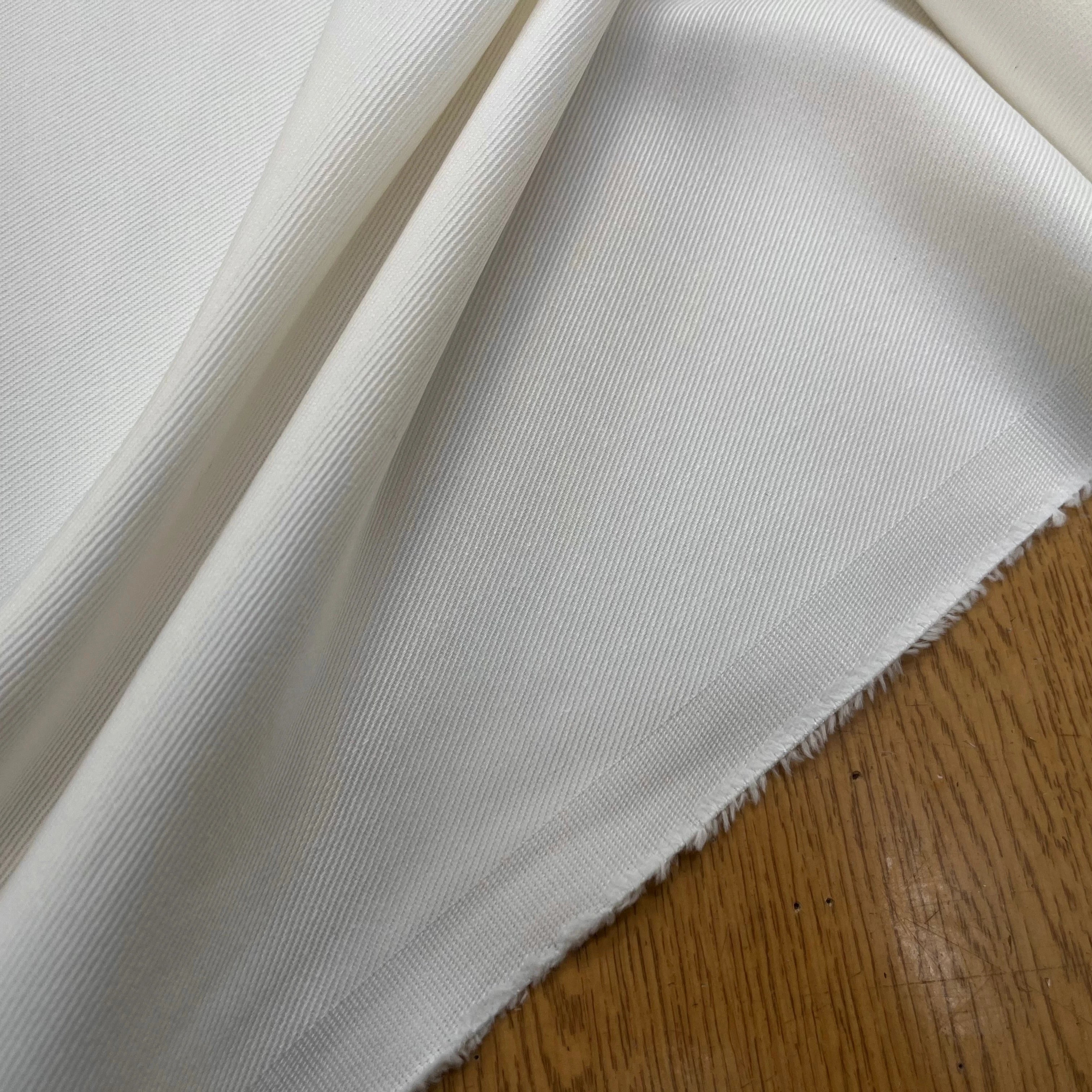 LIGHTLY DISTRESSED WHITE DENIM 145CM - My Little Coupon