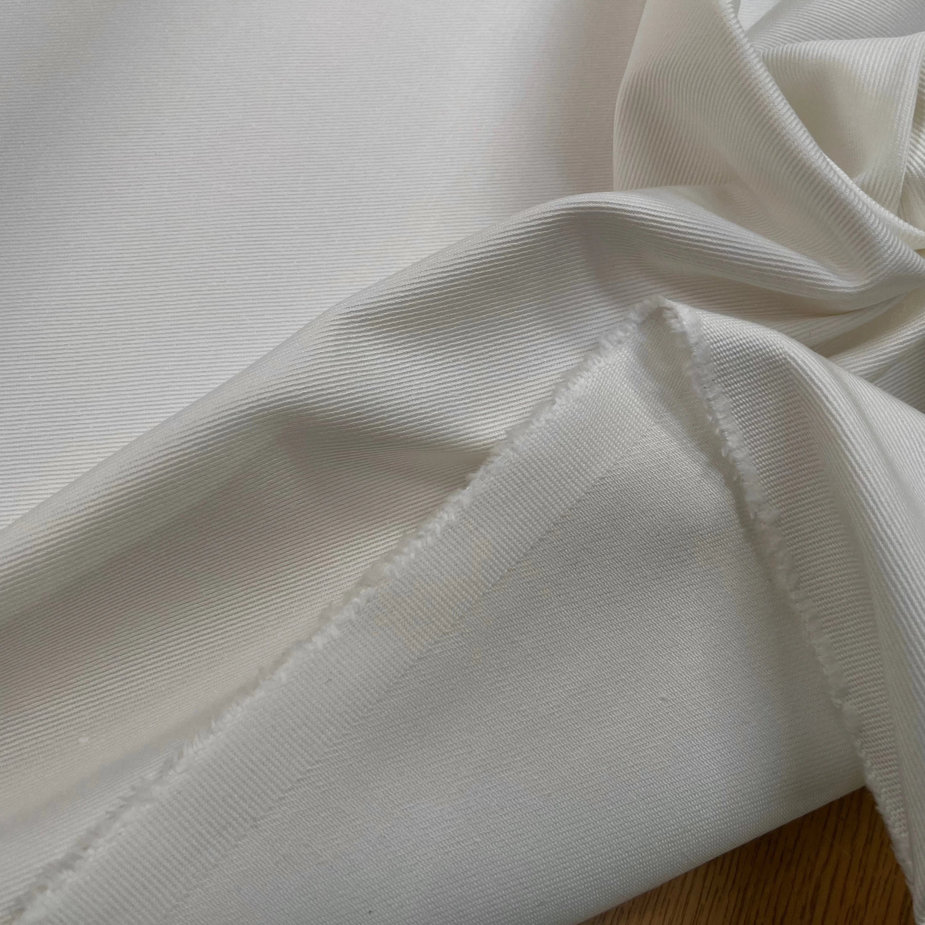 DENIM BLANC LÉGÈREMENT CASSÉ 145CM - My Little Coupon