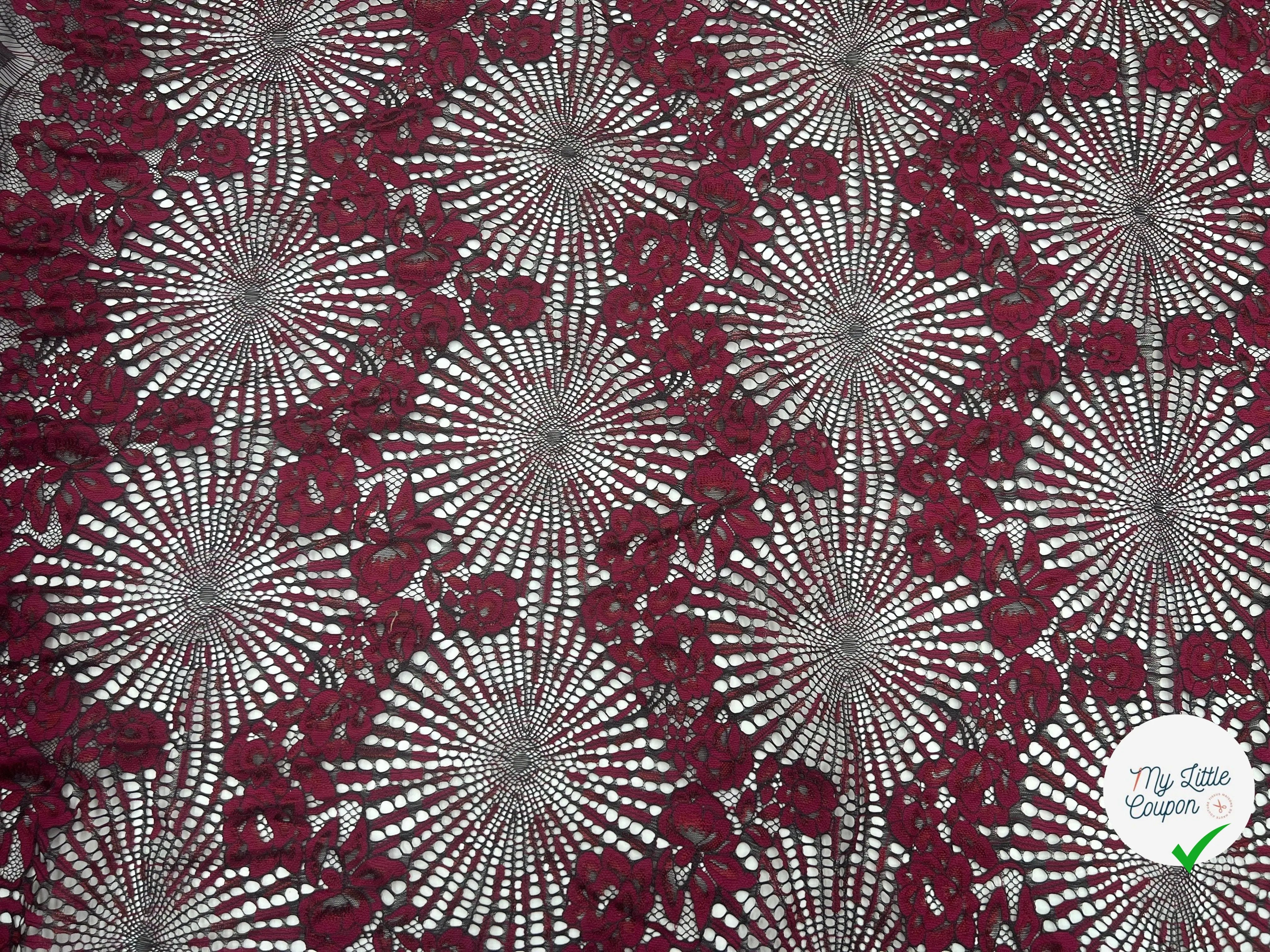 DENTELLE NOIR ET BURGUNDY CAMÉLIA LADY - My Little Coupon - tissu - coudre
