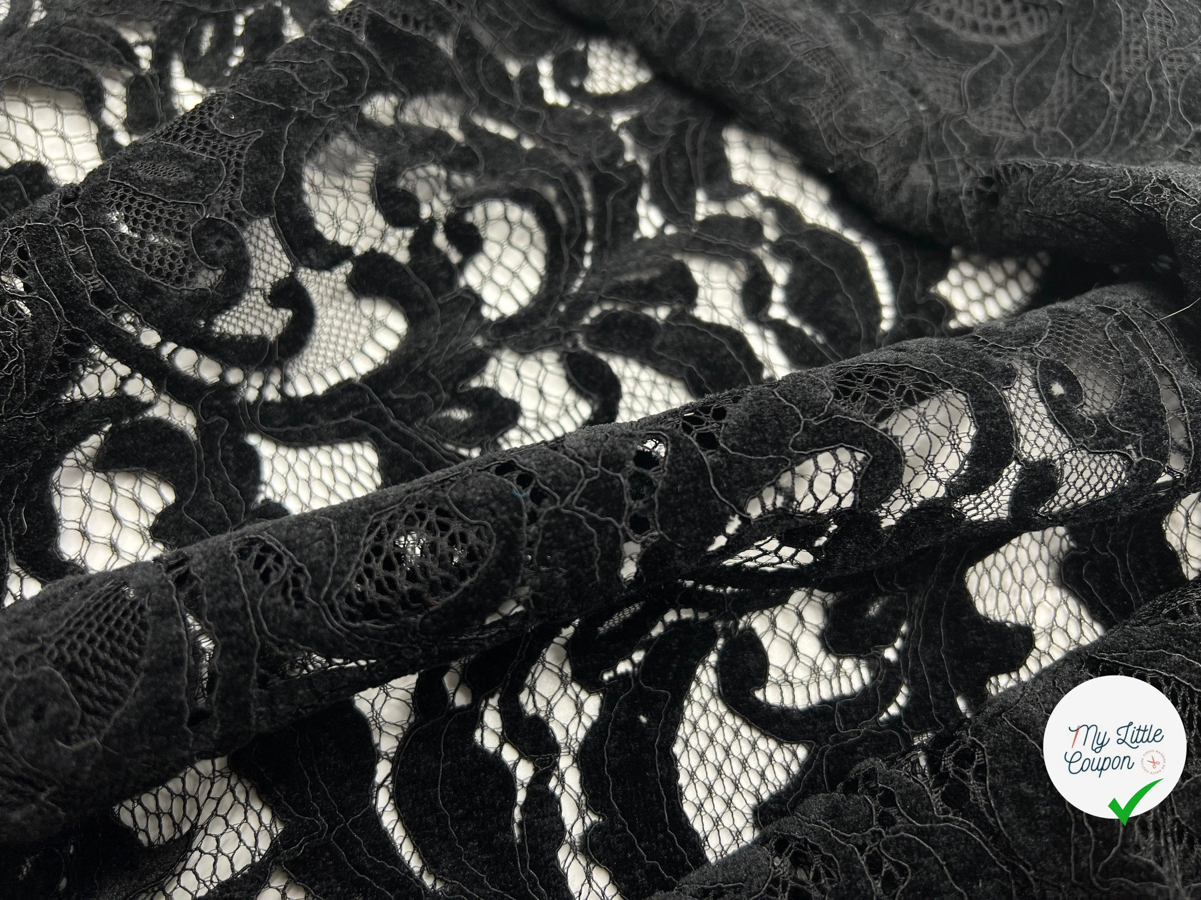 DENTELLE VELOURS NOIR PALERME - My Little Coupon - tissu - coudre