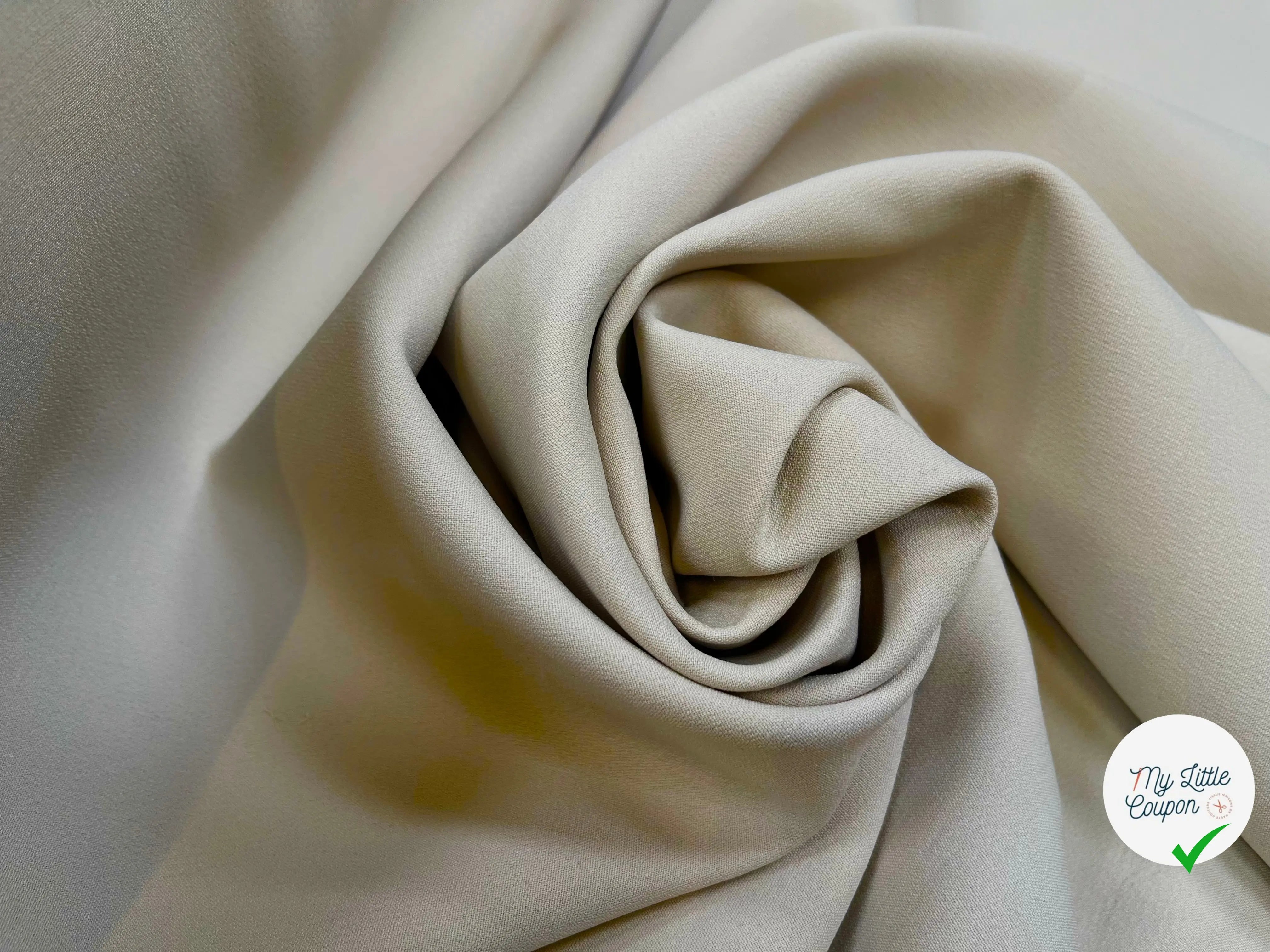 DOUBLE ETOFFE CREPE SUBLIME TENUE GRIS TAUPE - My Little Coupon