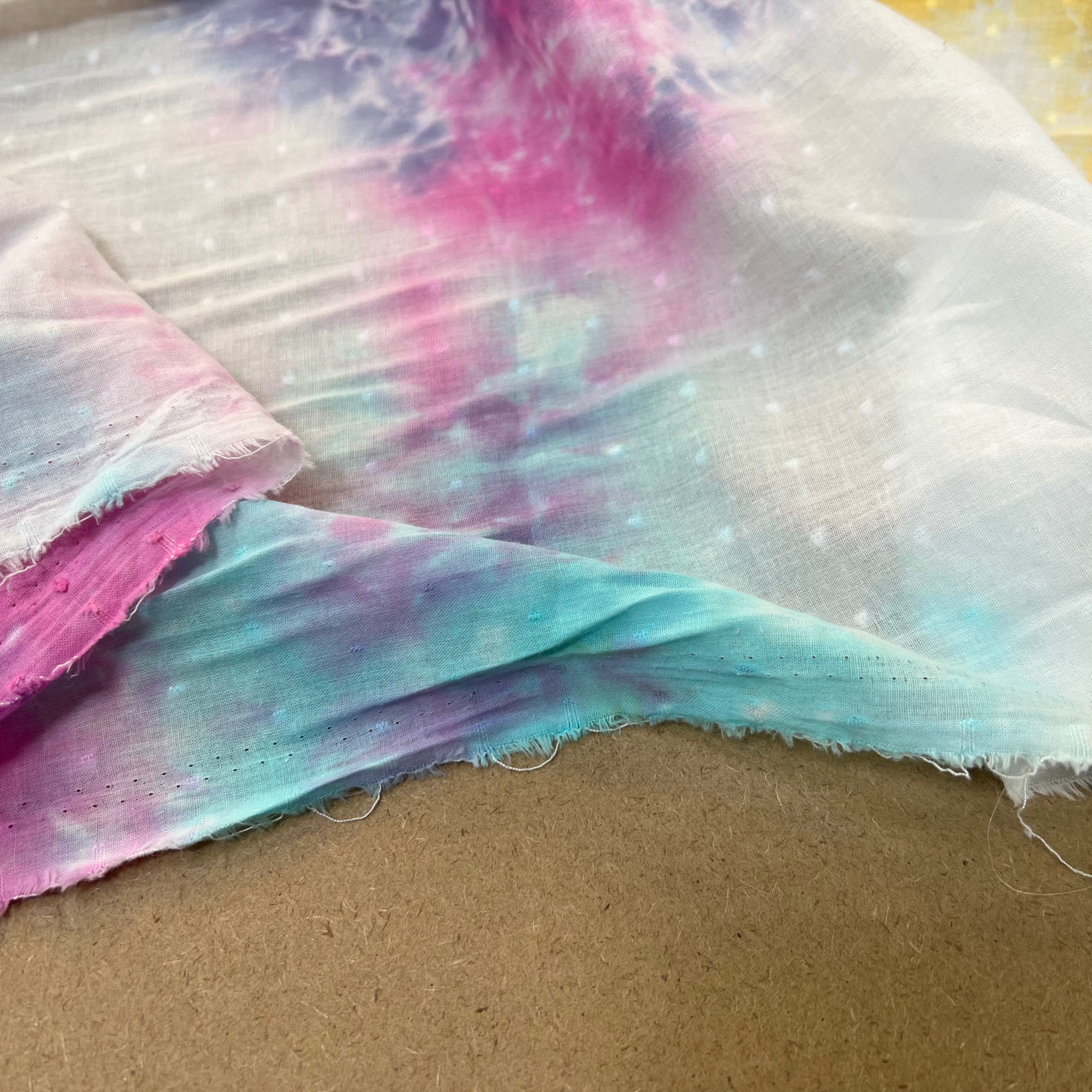 DOUBLE GAZE TYE AND DYE ARC EN CIEL PLUMETIS COTON ORGANIQUE CERTIFICATION GOTS - My Little Coupon