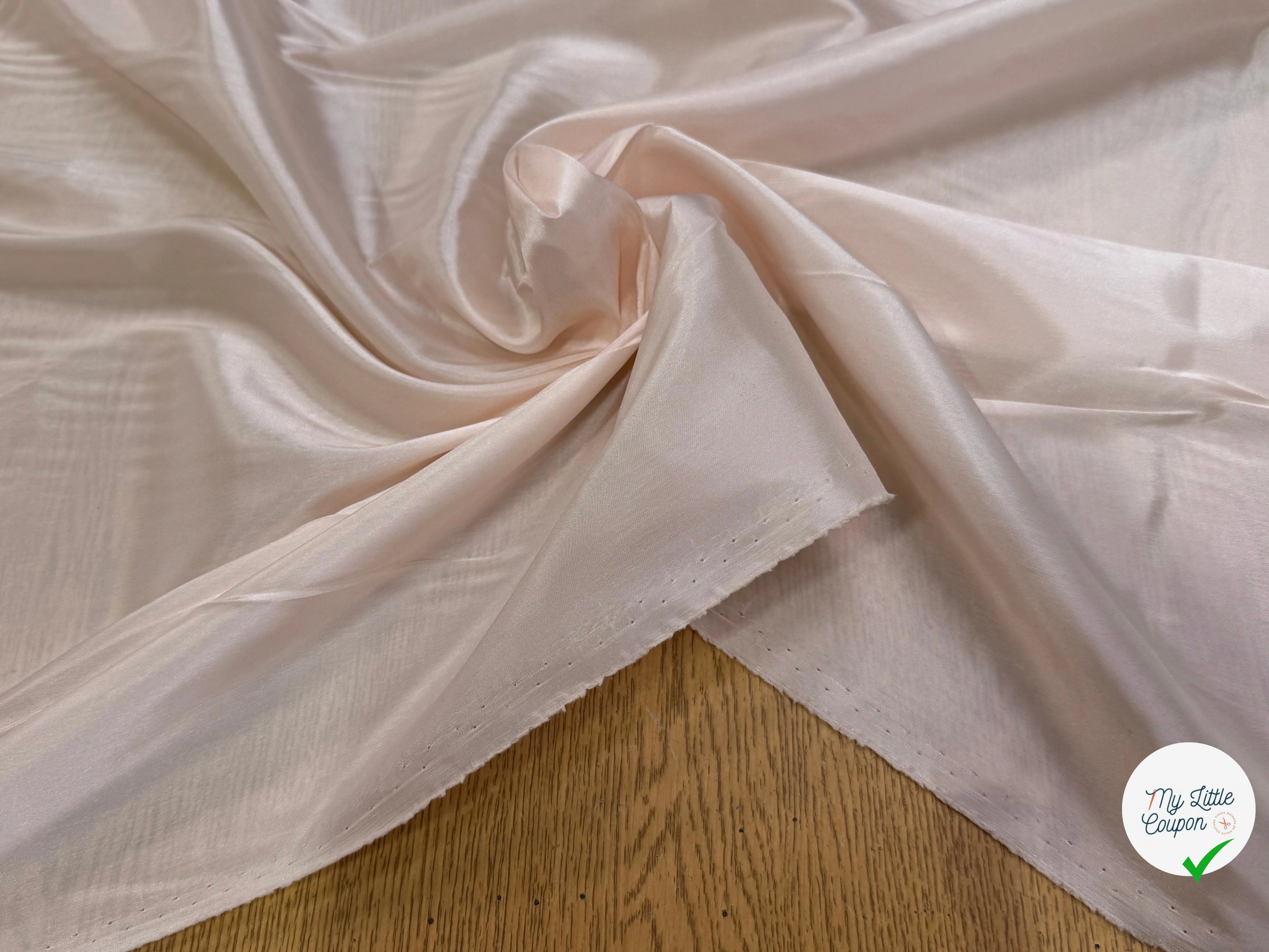DOUBLURE 62% ACETATE STRETCH ROSE PALE LÉGÈREMENT SATINÉE - My Little Coupon