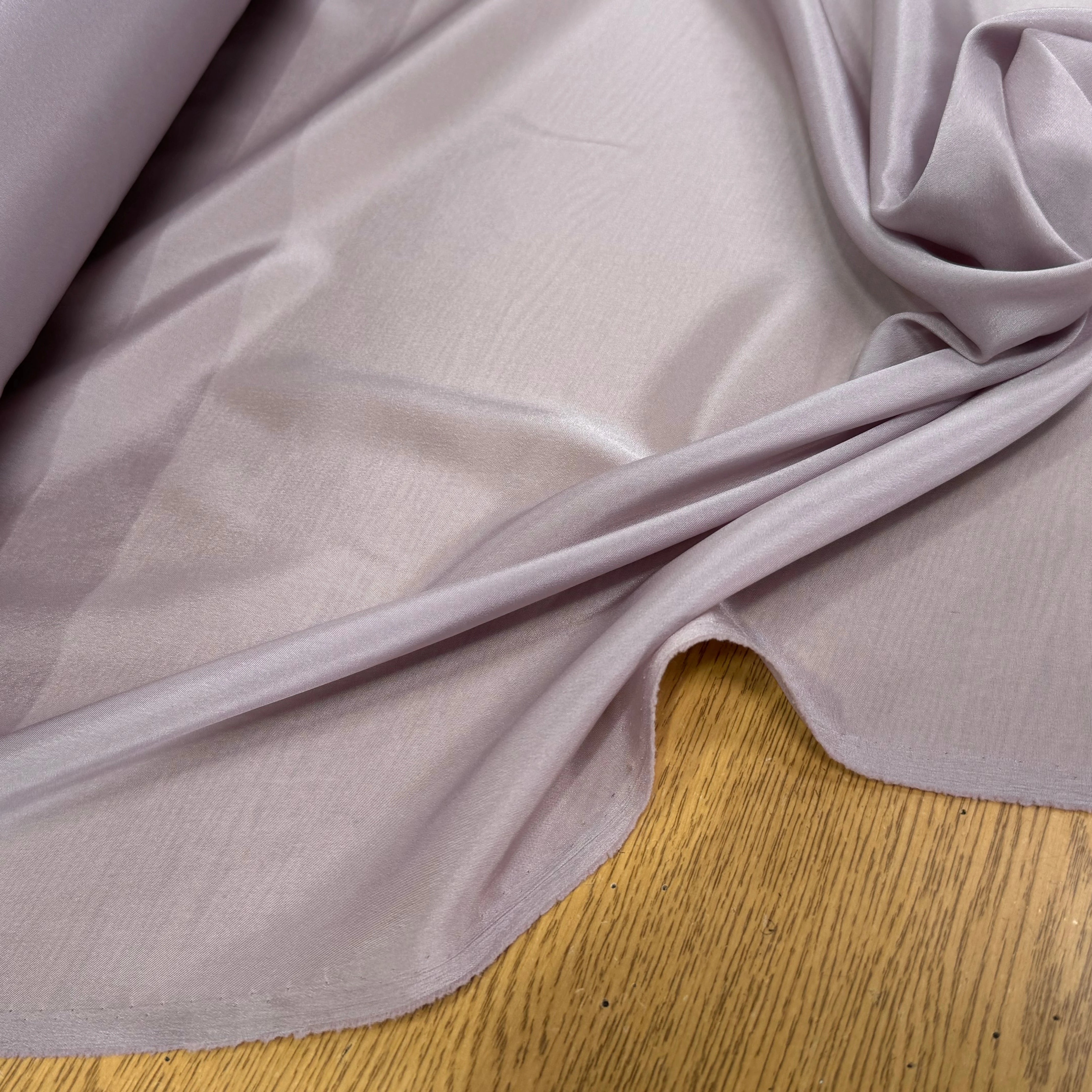 DOUBLURE 68% ACETATE STRETCH LÉGÈREMENT SATINÉ POLUERE - My Little Coupon