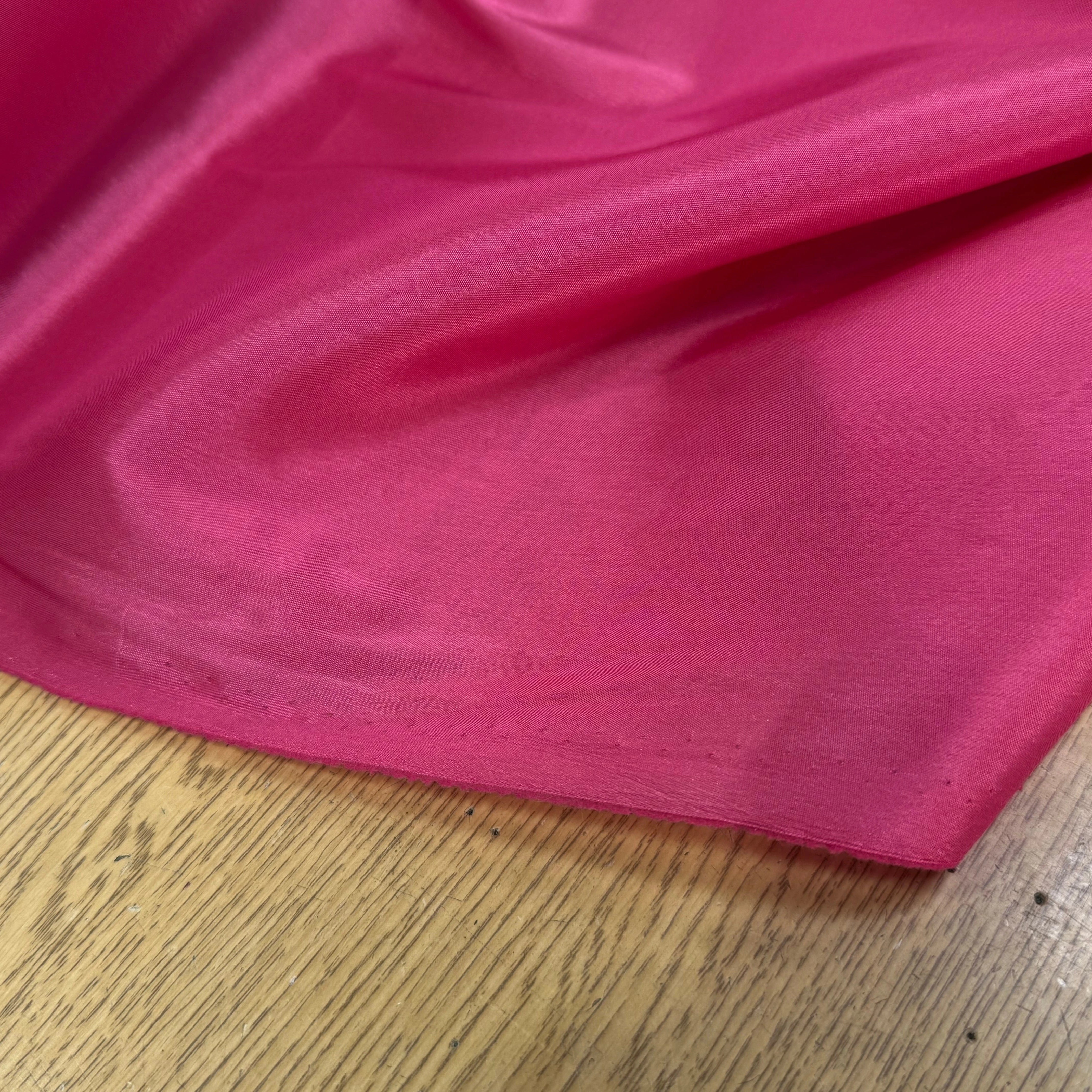 DOUBLURE ACÉTATE FINE FUSHIA 68% ACÉTATE STRETCH - My Little Coupon