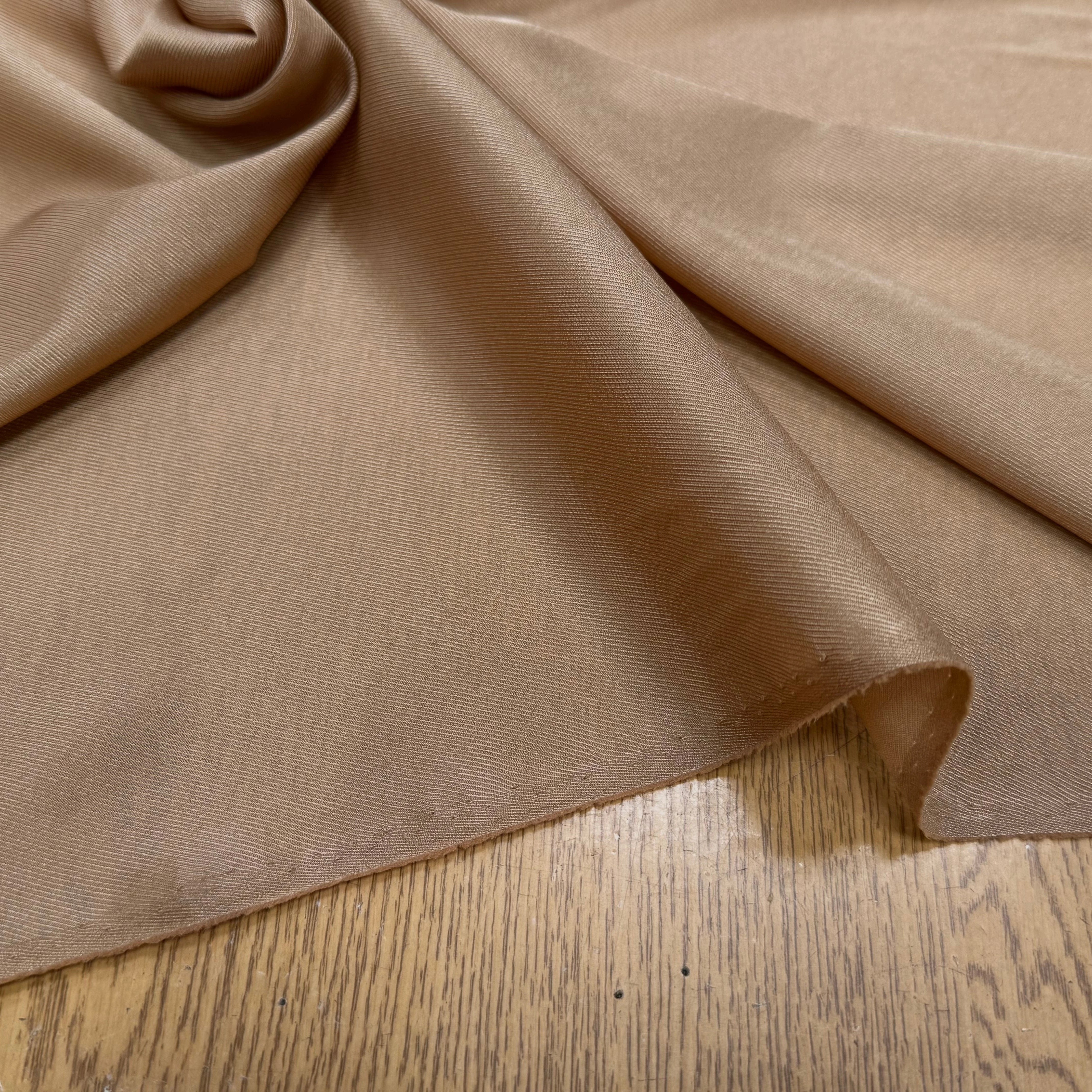 DOUBLURE BEIGE MARRONÉ LÉGÈREMENT SATINÉ 68% ACÉTATE - My Little Coupon