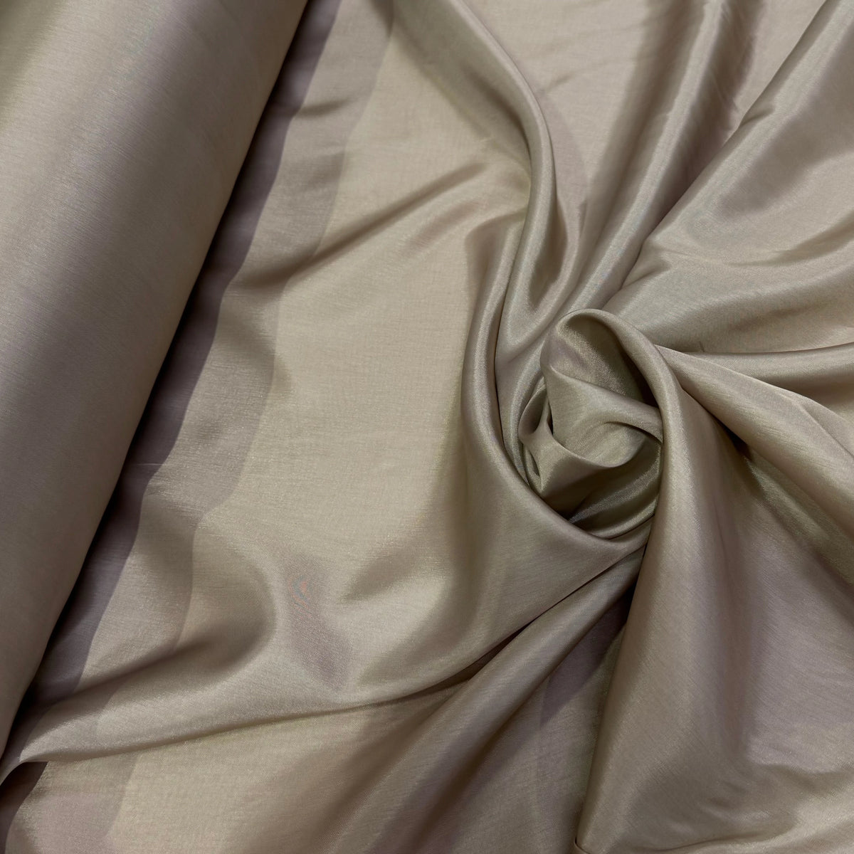 DOUBLURE FINE ET LISSE 62% ACETATE 38% CUPRO BEIGE MARRONNÉ - My Little Coupon