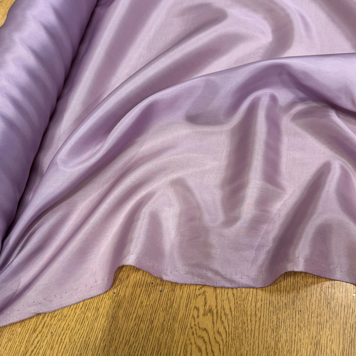 DOUBLURE FINE ET LISSE 62% ACETATE 38% CUPRO LAVANDE - My Little Coupon