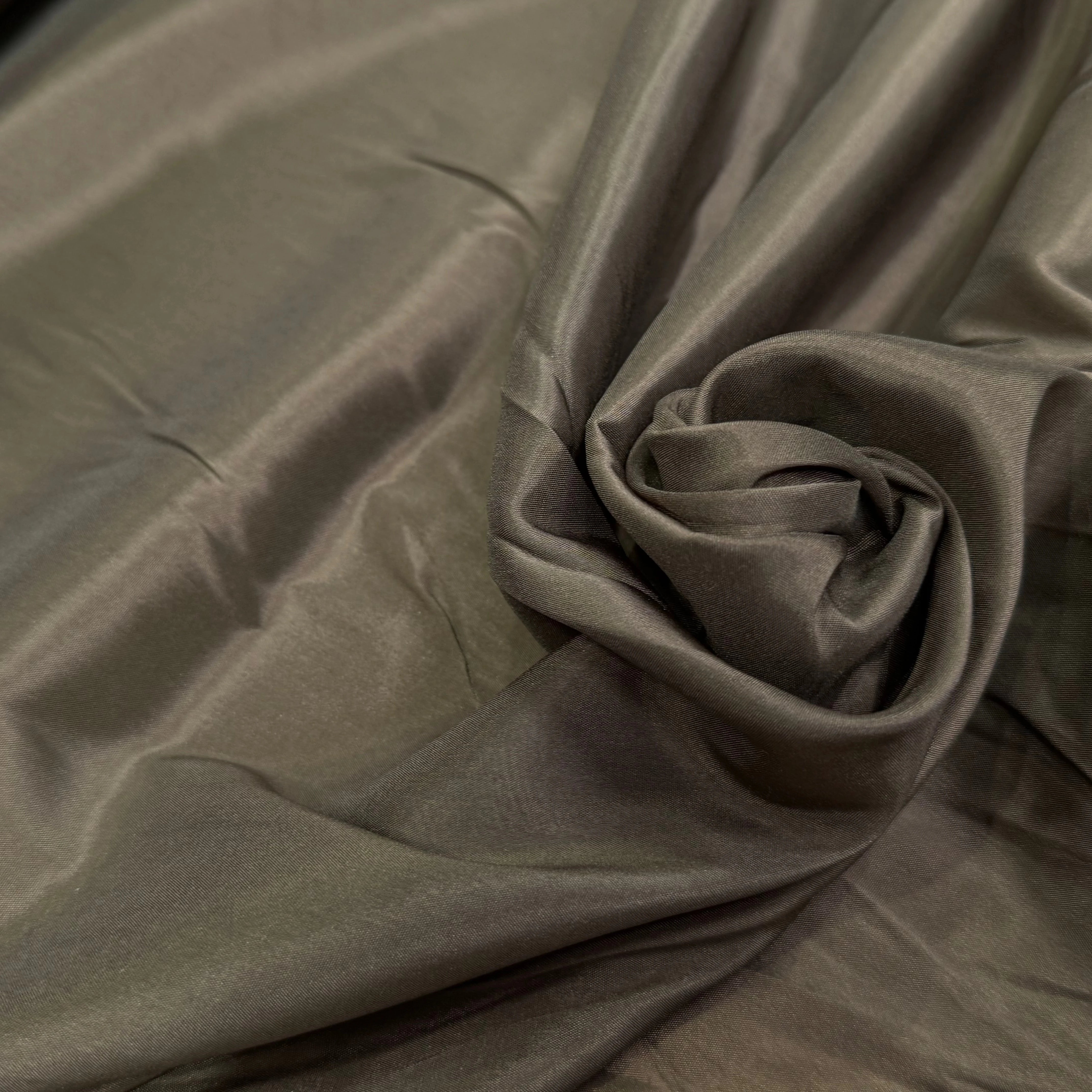 DOUBLURE LÉGÈREMENT SATINÉE MARRON KAKI - My Little Coupon