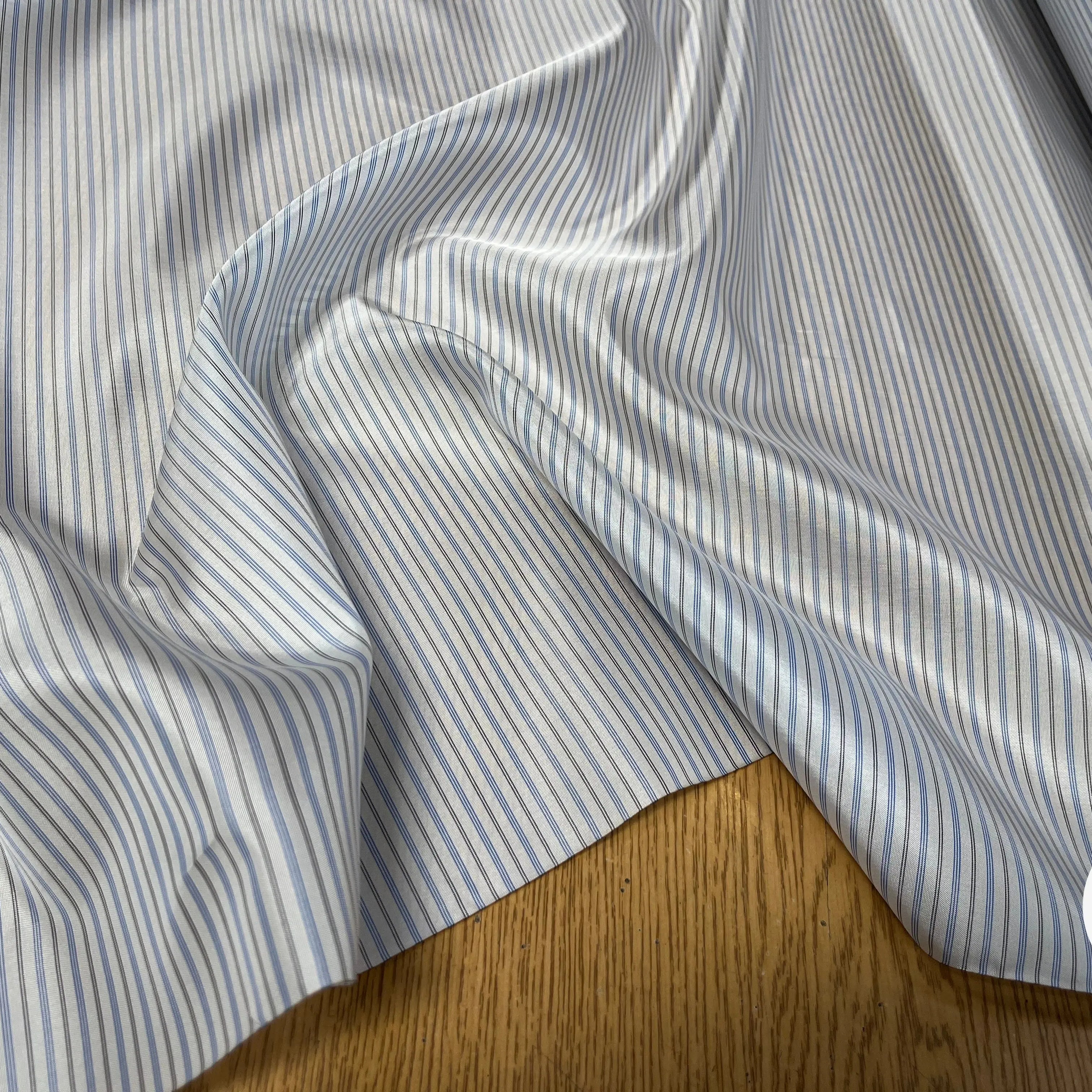 DOUBLURE MIGNONNETTE ACV A RAYURE BLEUE GRISE FOND BLANC - My Little Coupon