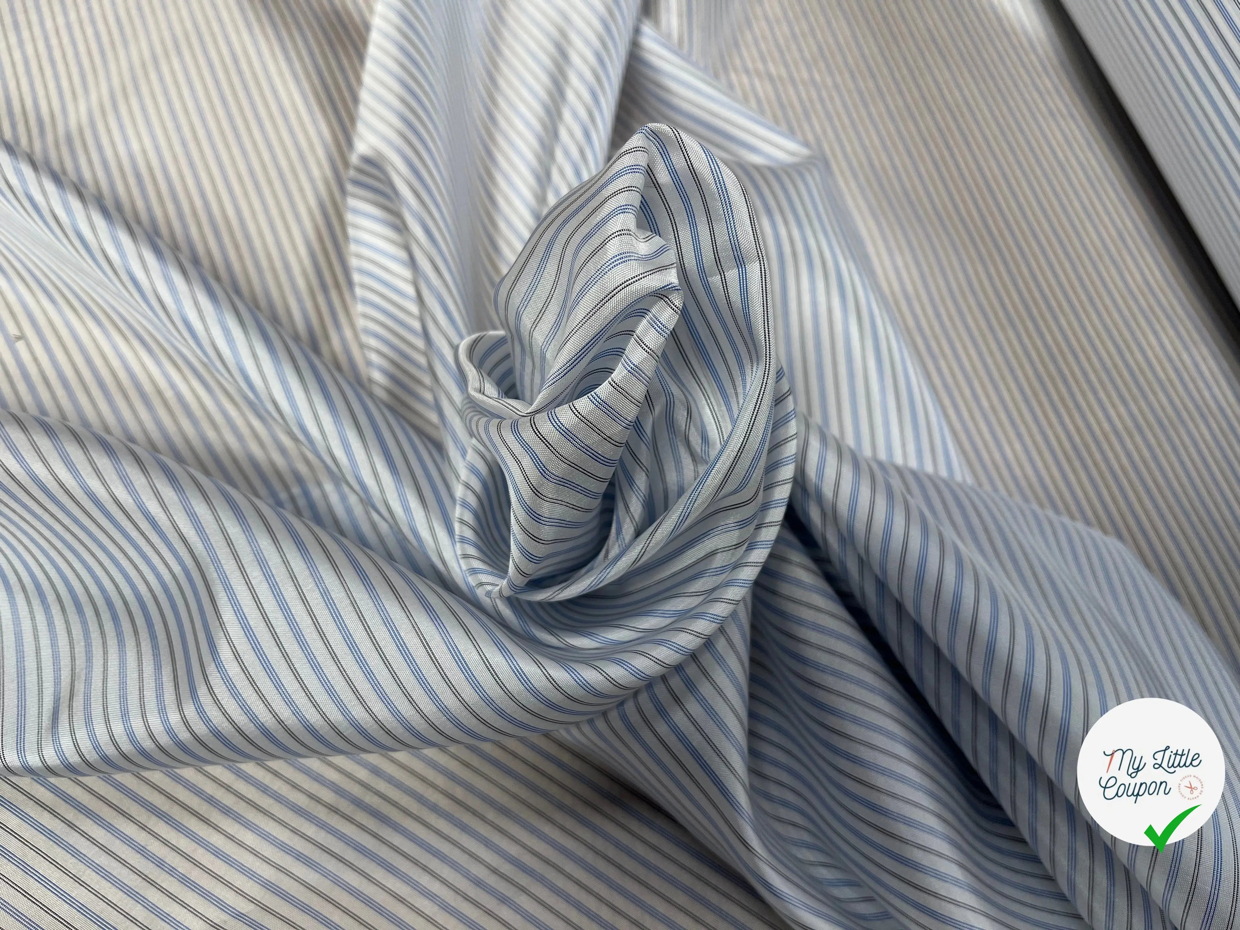 DOUBLURE MIGNONNETTE ACV A RAYURE BLEUE GRISE FOND BLANC - My Little Coupon