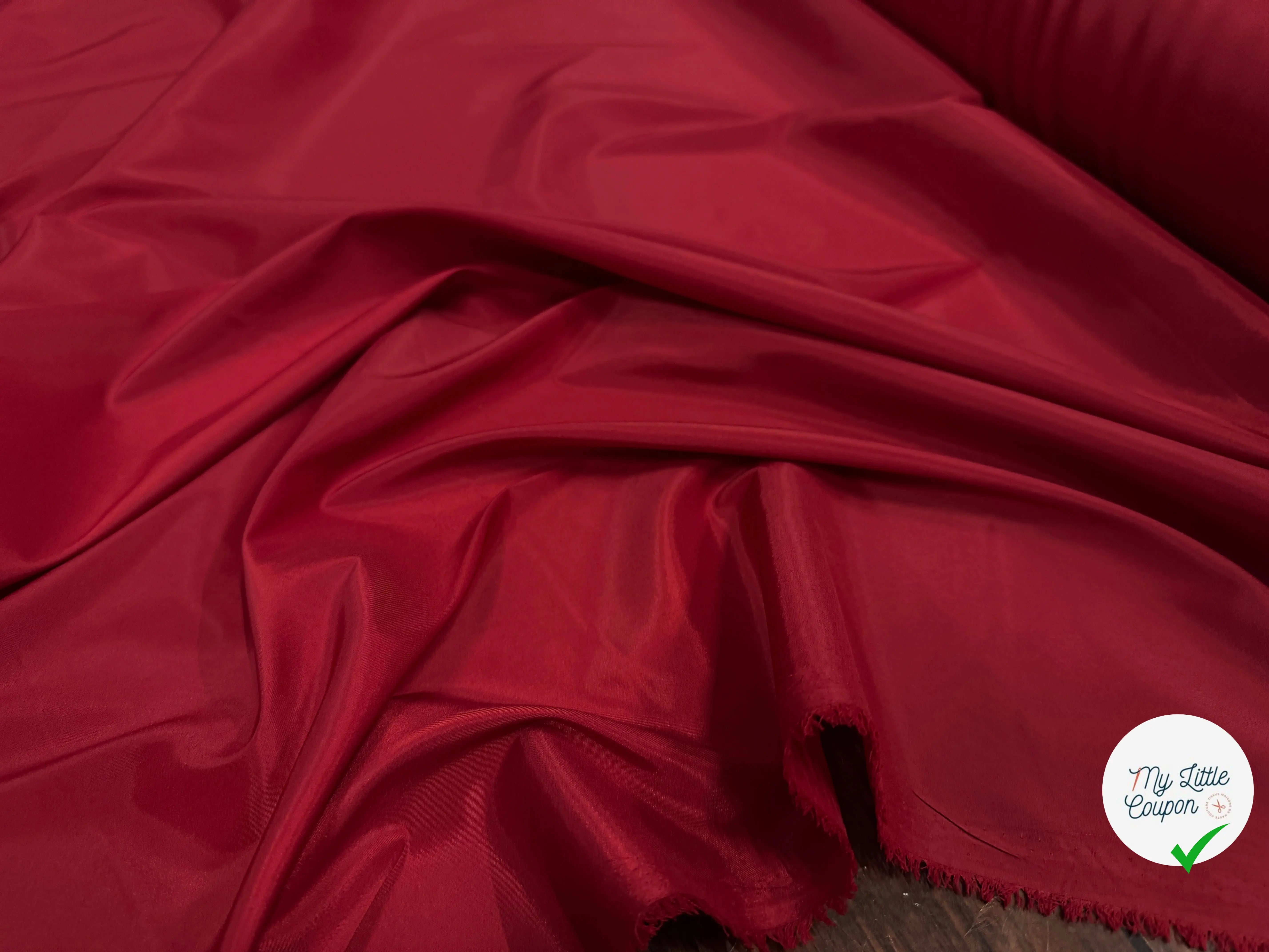 DOUBLURE ROUGE LÉGÈREMENT STRETCH - My Little Coupon