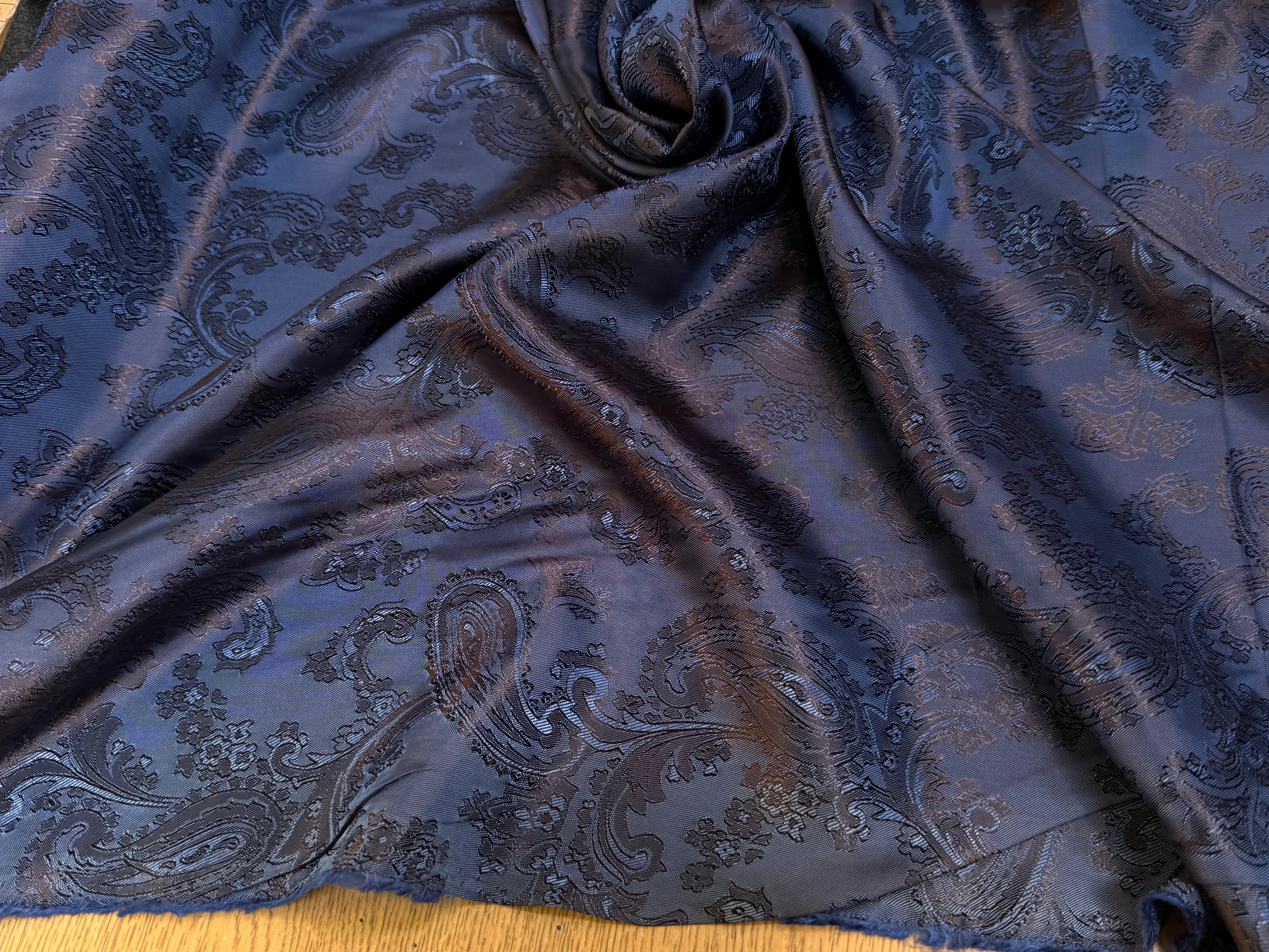 DOUBLURE SATIN IMPRIMÉ FLOREAUX BLEU 58% VISCOSE - My Little Coupon