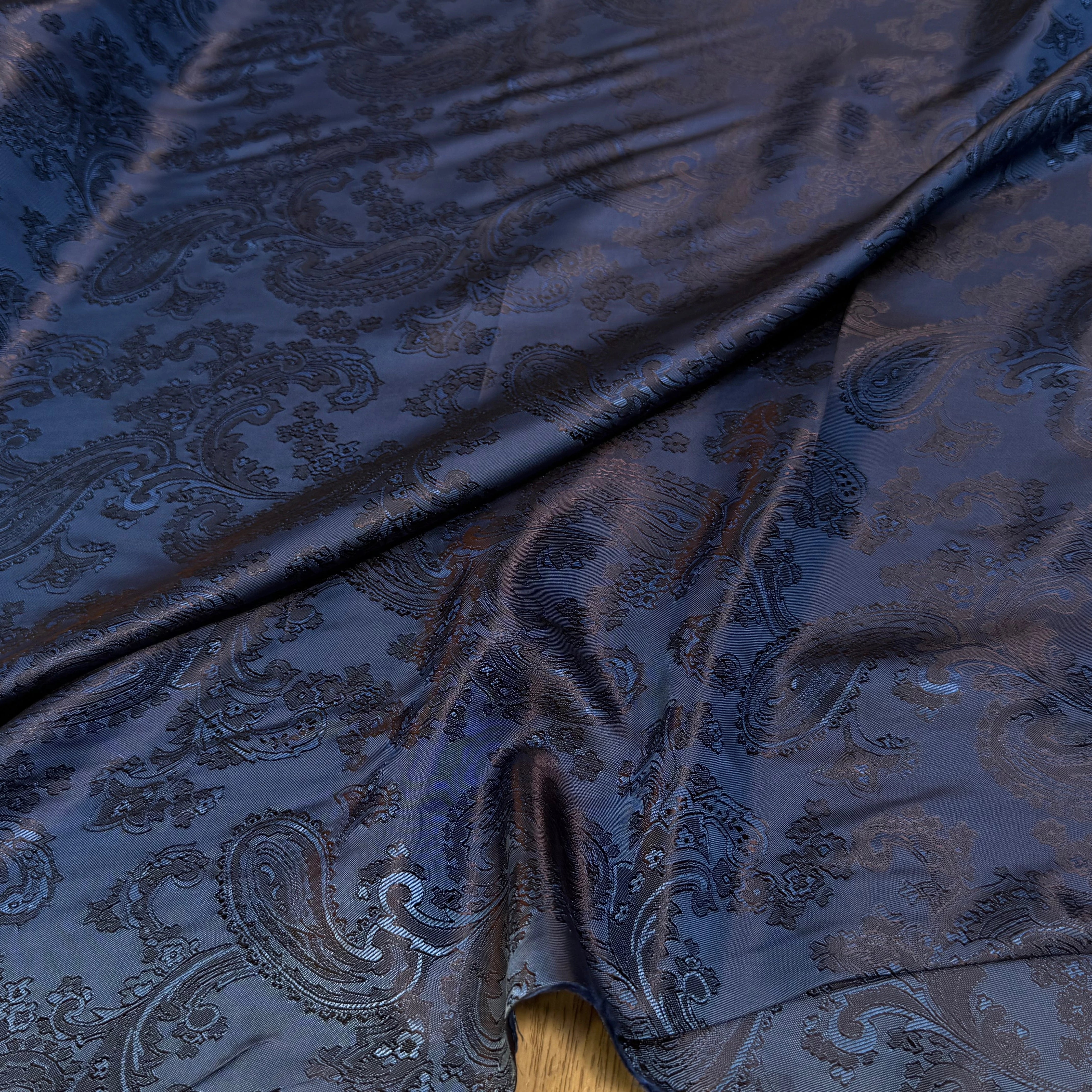 DOUBLURE SATIN IMPRIMÉ FLOREAUX BLEU 58% VISCOSE - My Little Coupon