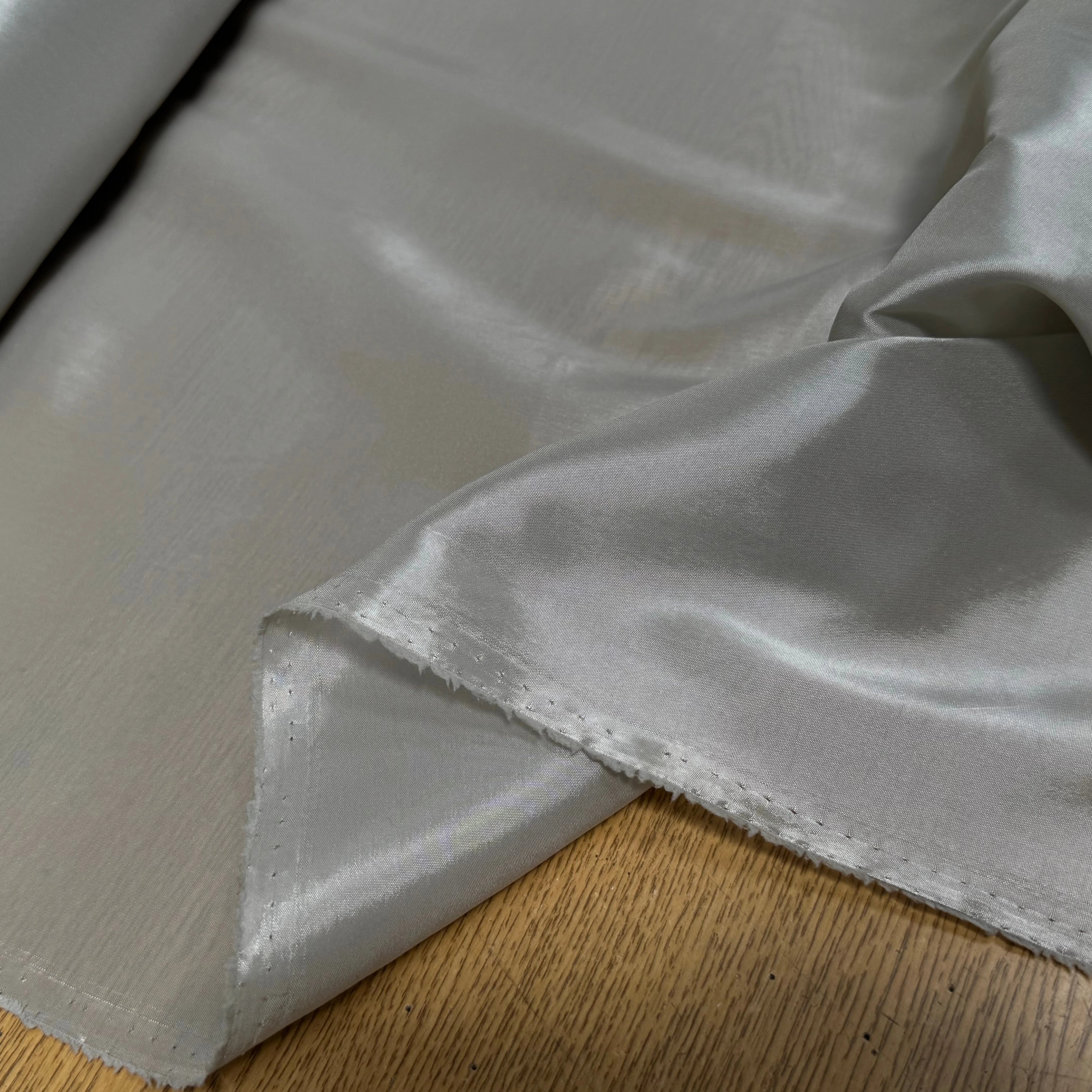 DOUBLURE SATINÉE GRIS CLAIR STRETCH 67% ACETATE - My Little Coupon