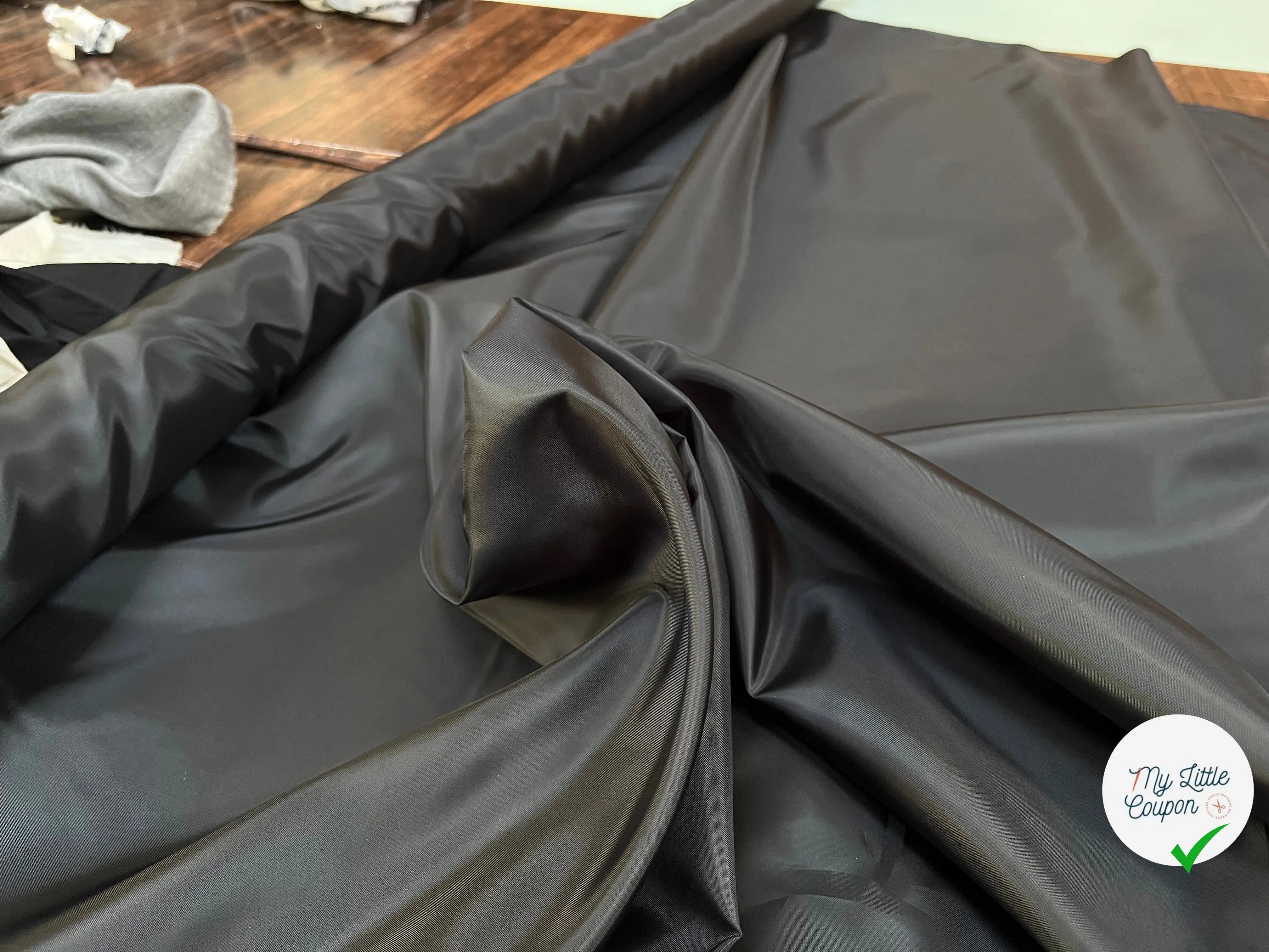 DOUBLURE UNI NOIR VISCOSE - My Little Coupon