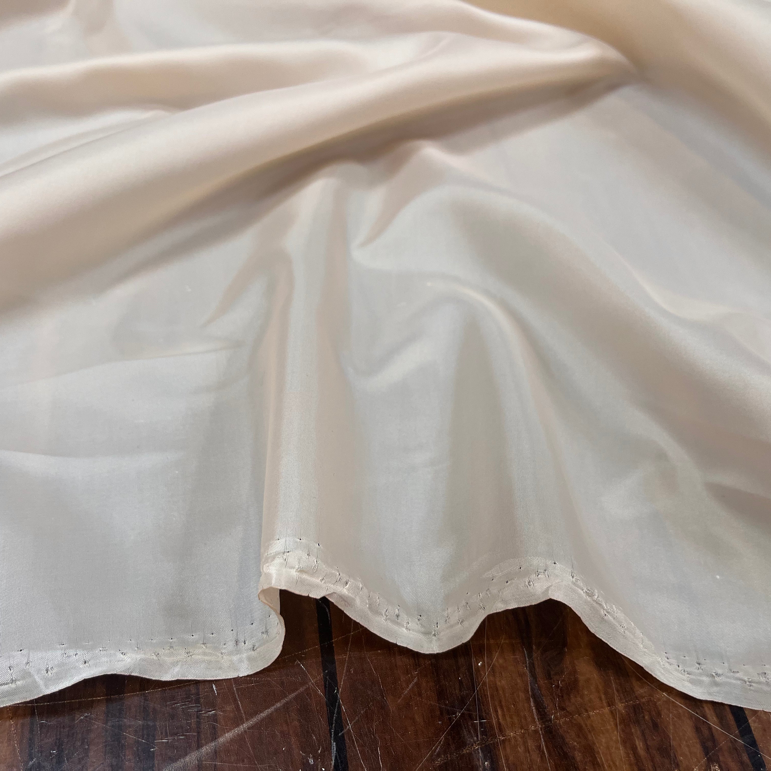 DOUBLURE UNIE TAFFETAS ROSE SAUMON POLYESTER - My Little Coupon