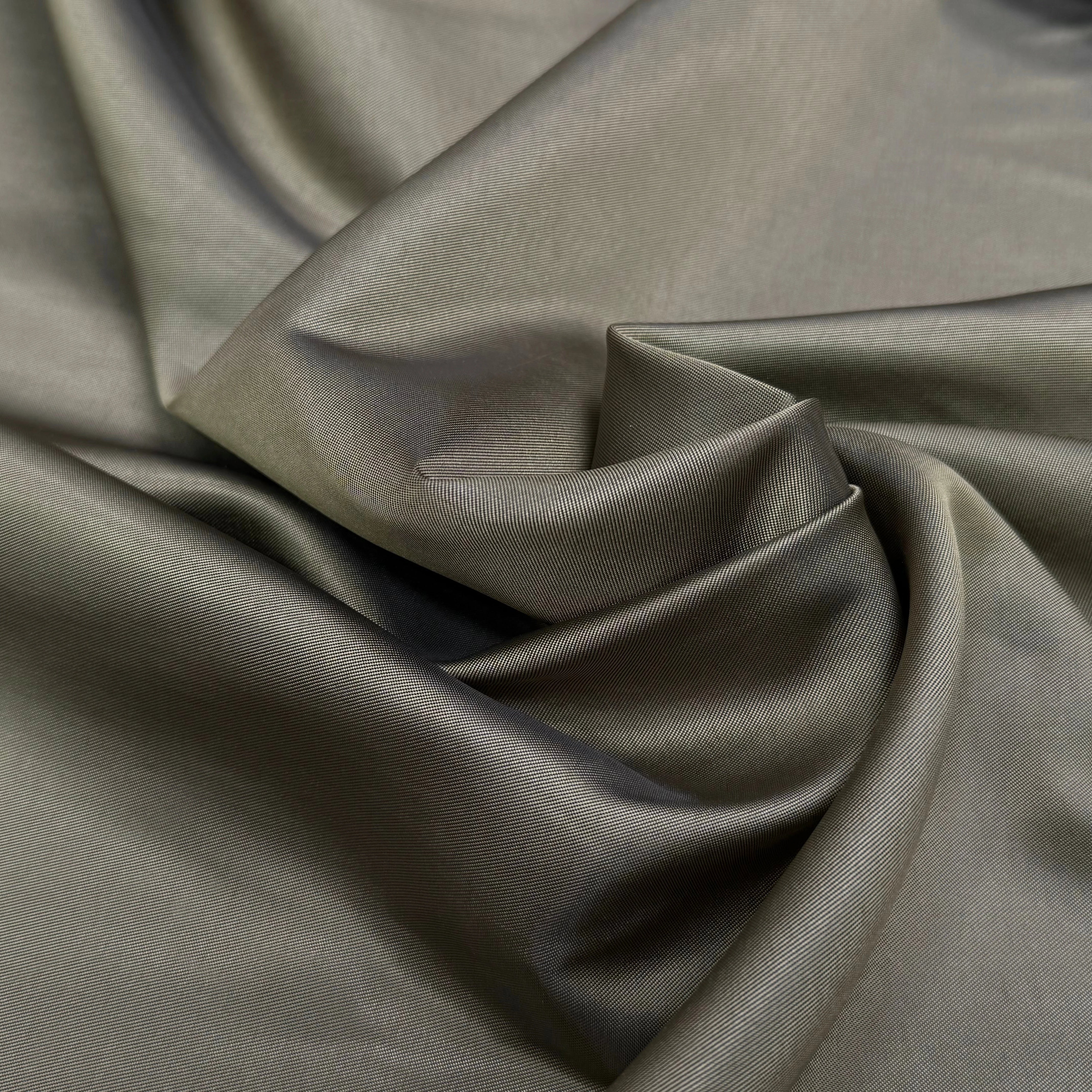 DOUBLURE VISCOSE ACETATE BEIGE OR 51% VISCOSE ÉFFET CHANGEANT - My Little Coupon