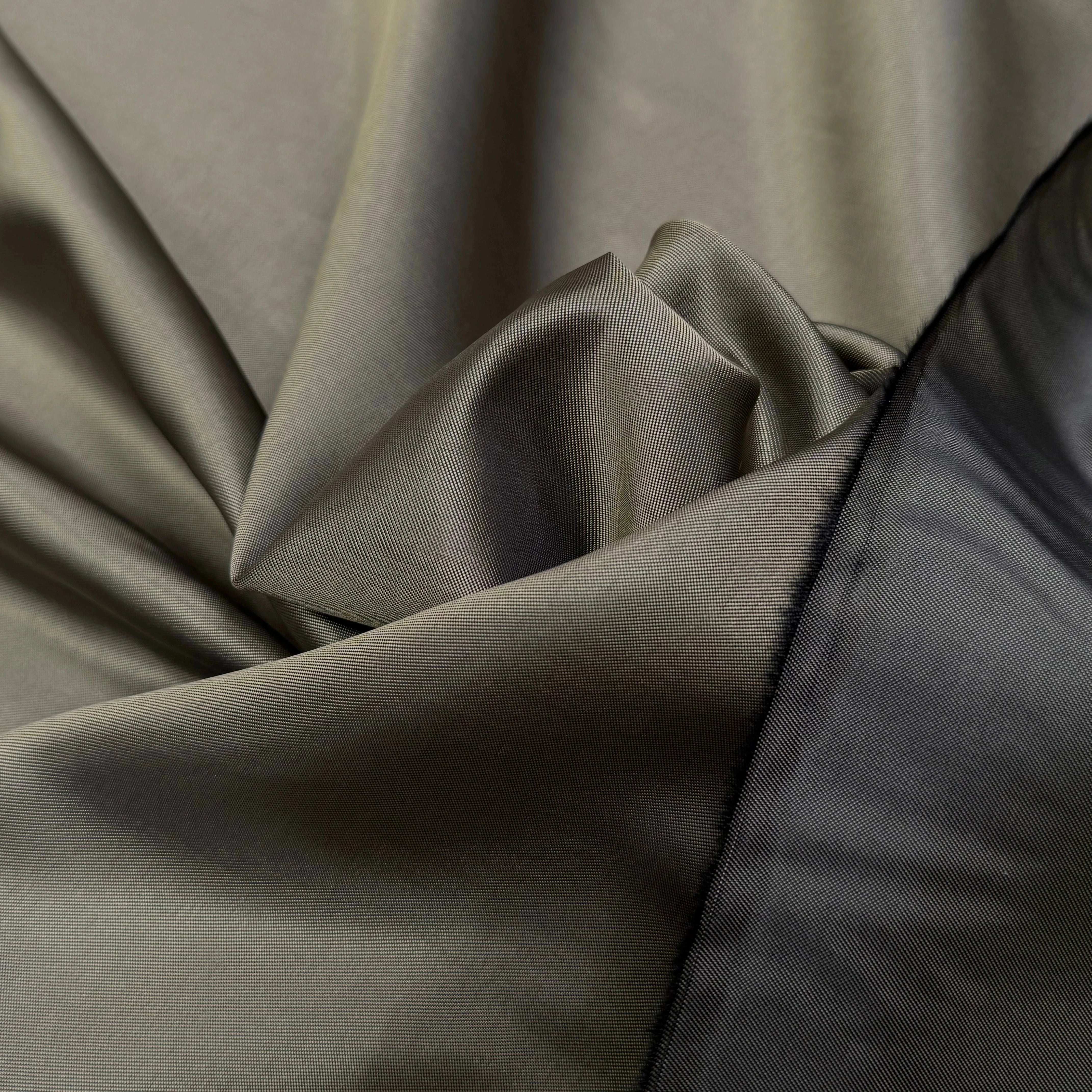 DOUBLURE VISCOSE ACETATE BEIGE OR 51% VISCOSE ÉFFET CHANGEANT - My Little Coupon