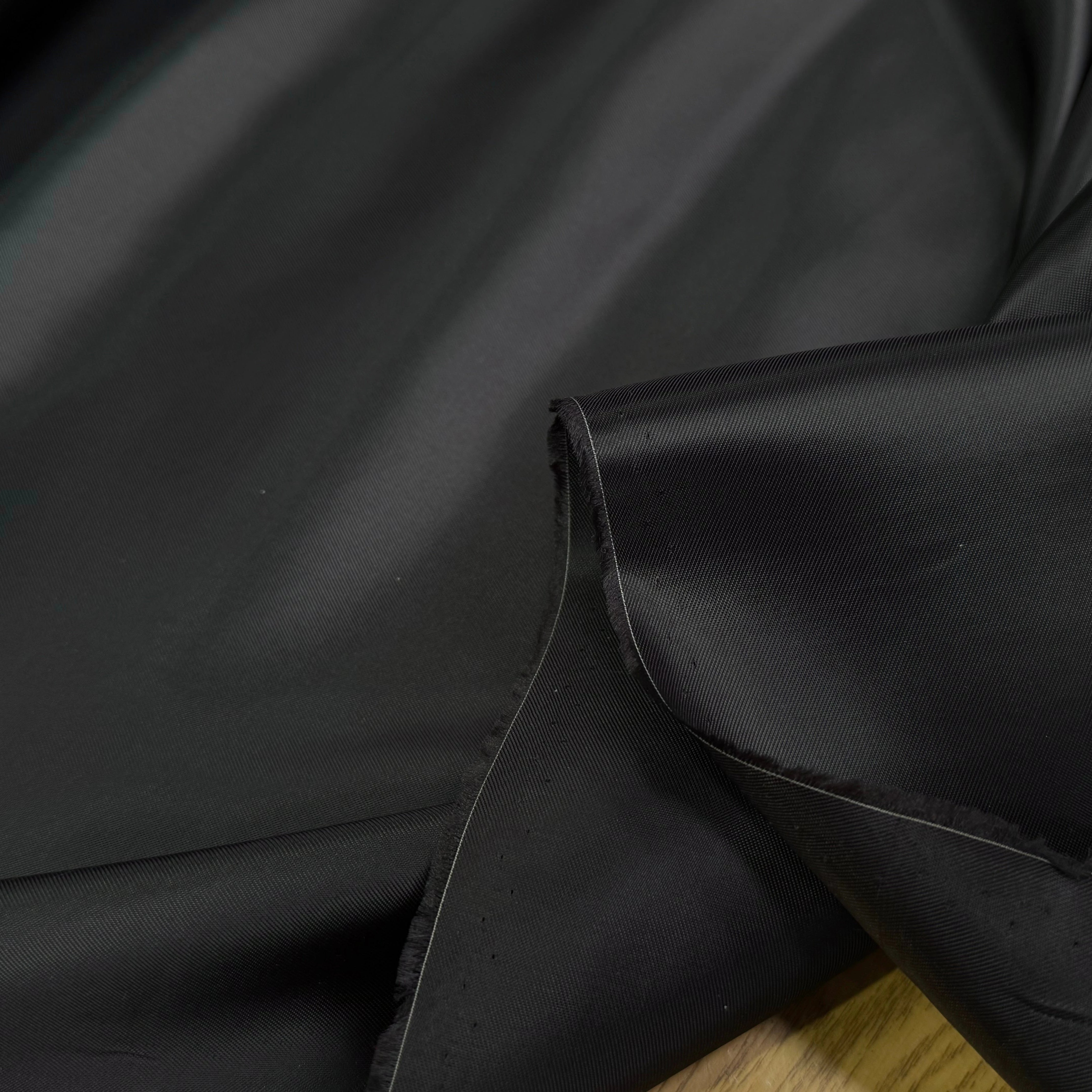 DOUBLURE VISCOSE ACETATE NOIR PROFOND 51% VISCOSE - My Little Coupon