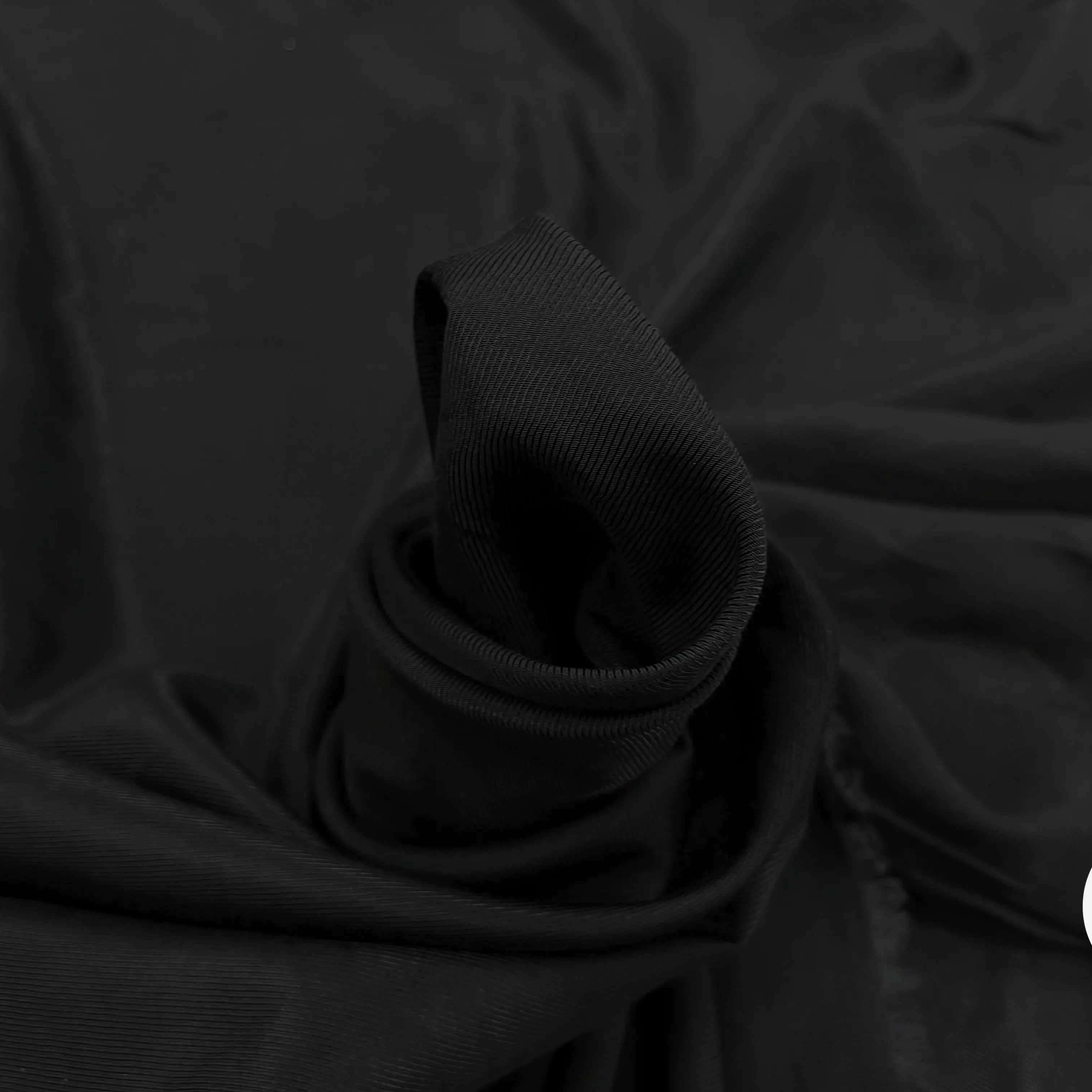 DOUBLURE VISCOSE SERGÉE UNI NOIR FINE RAYURE LISSE - My Little Coupon