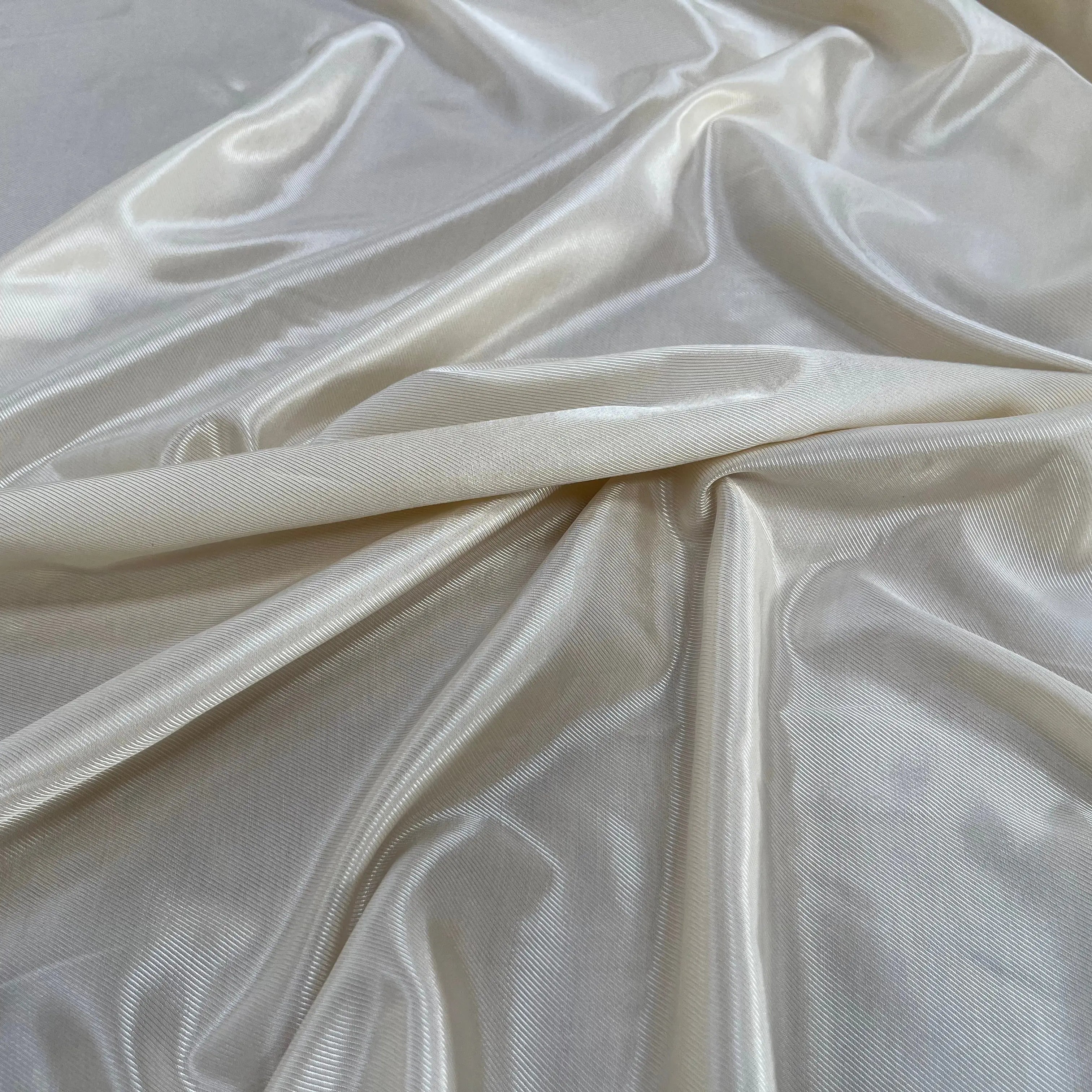 DOUBLURE VISCOSE UNI BEIGE SERGÉE LISSE - My Little Coupon