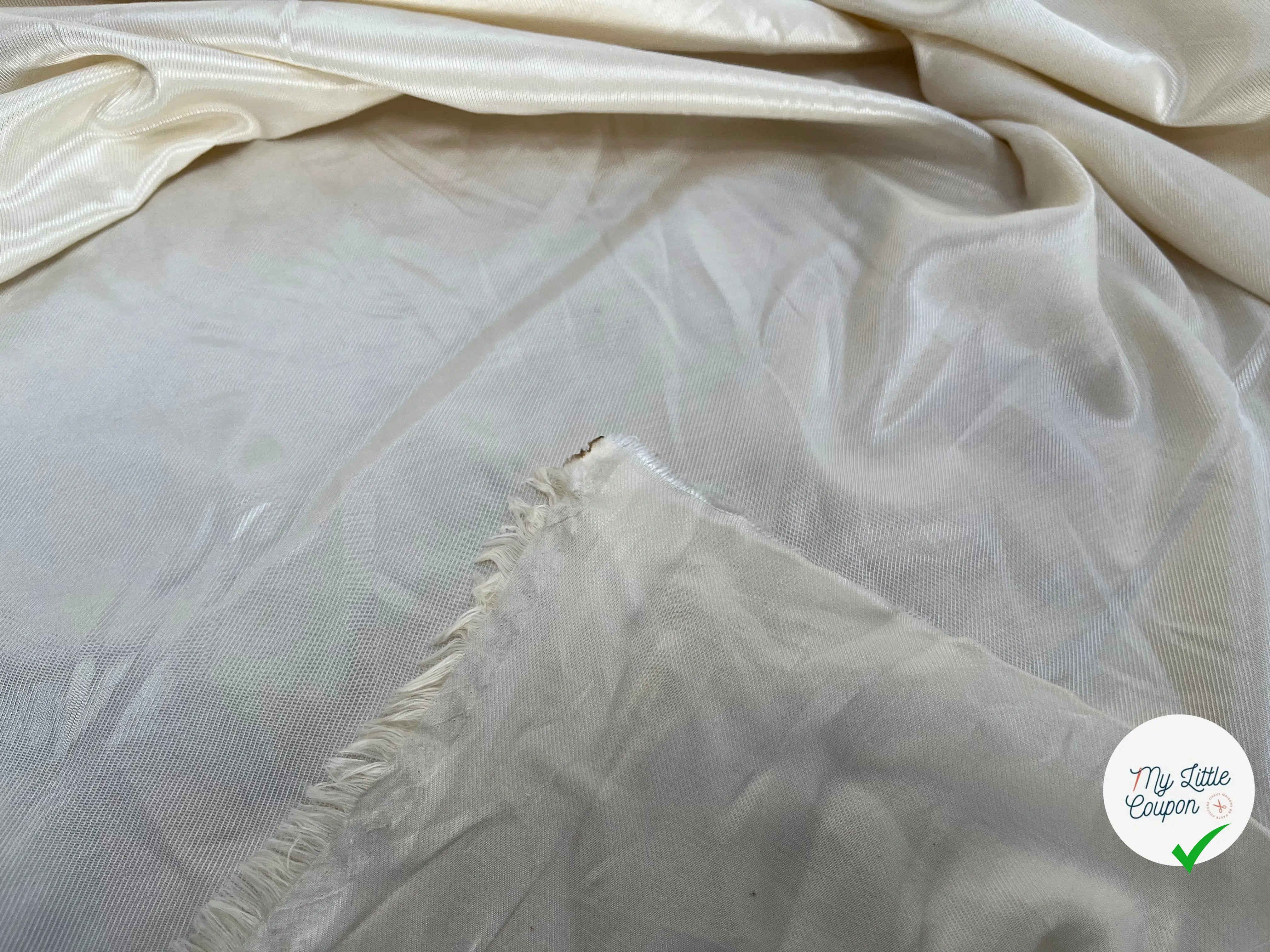 DOUBLURE VISCOSE UNI BEIGE SERGÉE LISSE - My Little Coupon