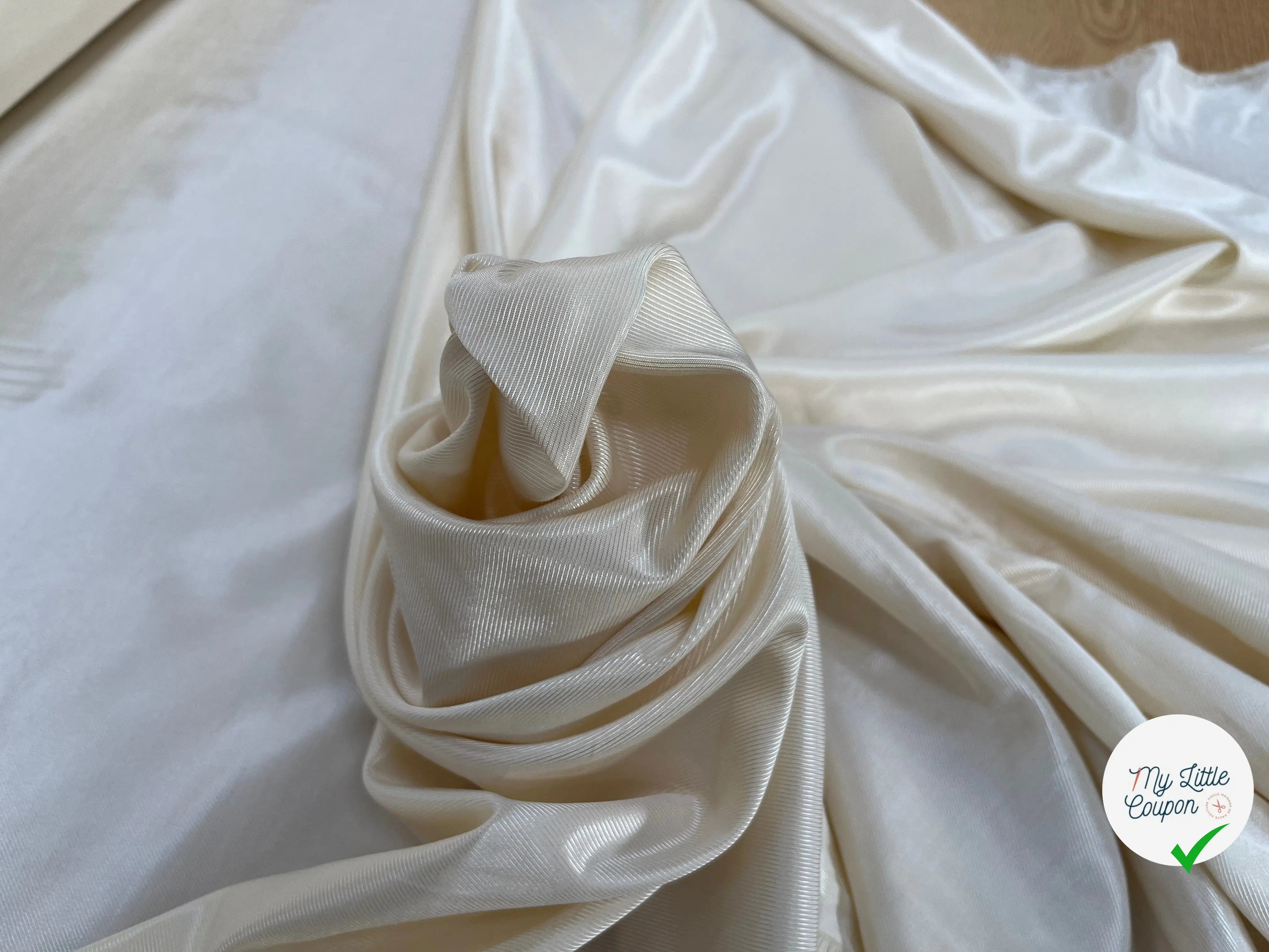 DOUBLURE VISCOSE UNI BEIGE SERGÉE LISSE - My Little Coupon