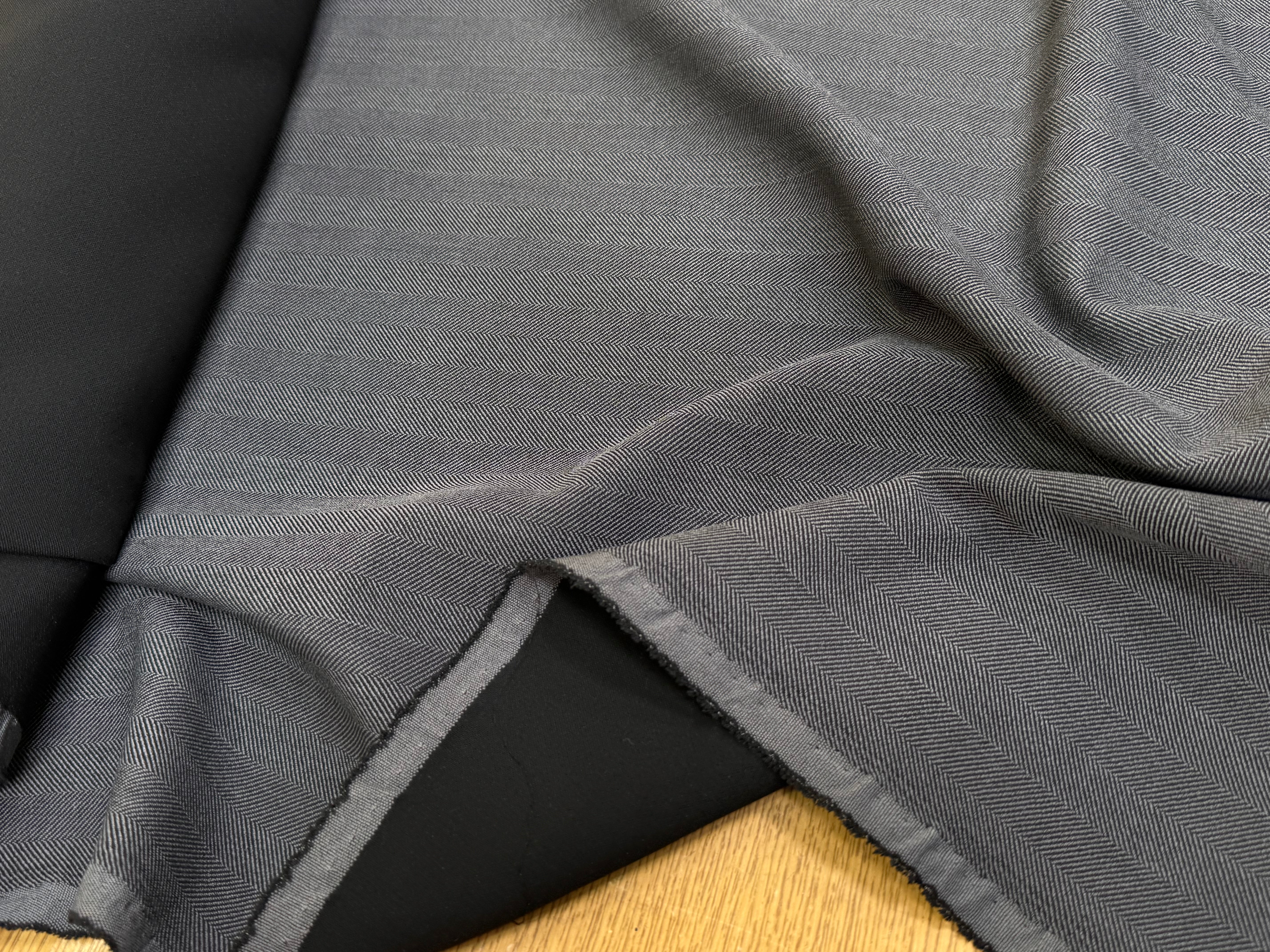 DRAPERIE CHEVRON STRETCH GRIS BELLE TENUE - My Little Coupon