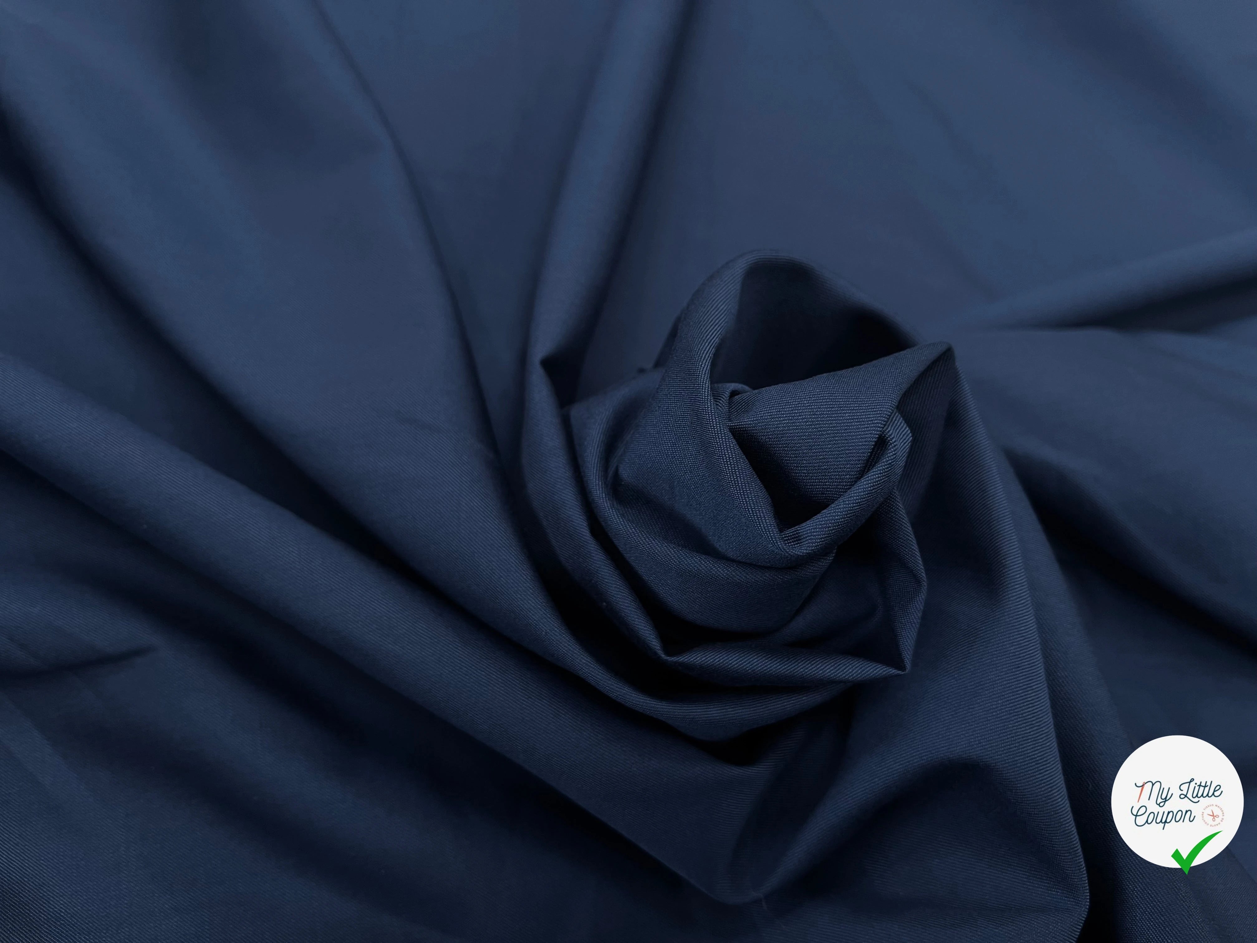 DRAPERIE DE LAINE BLEU CHIC AVEC UN FIL ROUGE SUR LA LISIÈRE 157CM - My Little Coupon