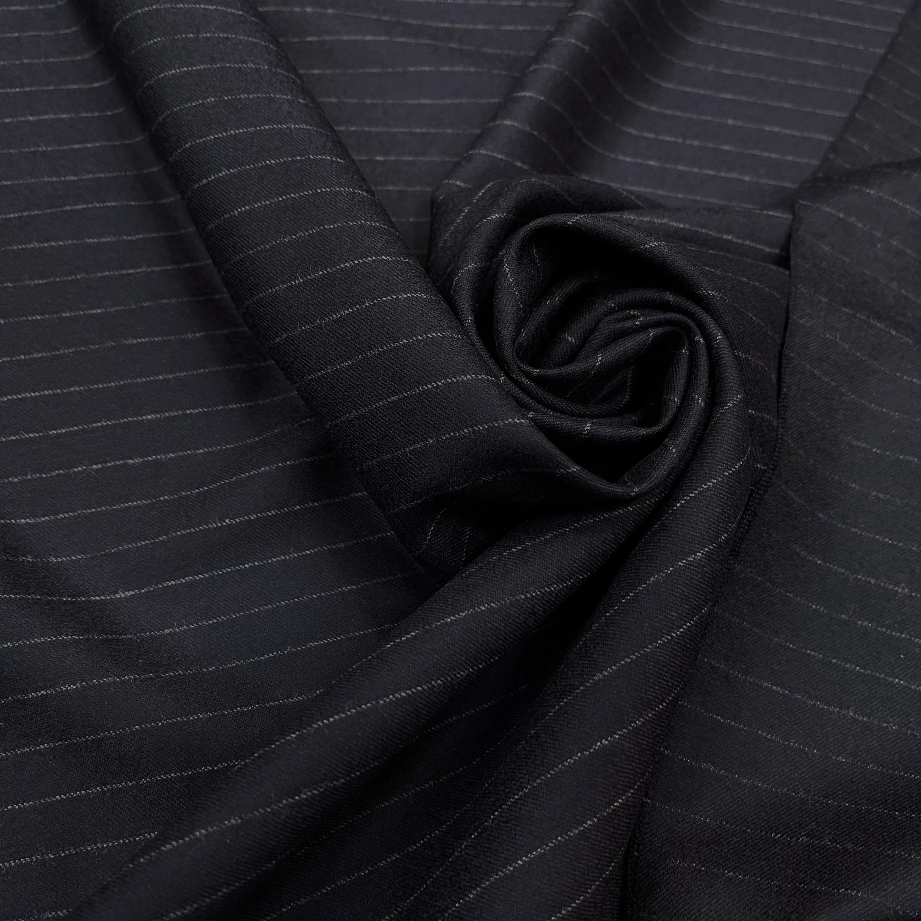 DRAPERIE DE LAINE BLEU MARINE À RAYURE DEPERLANTE - My Little Coupon