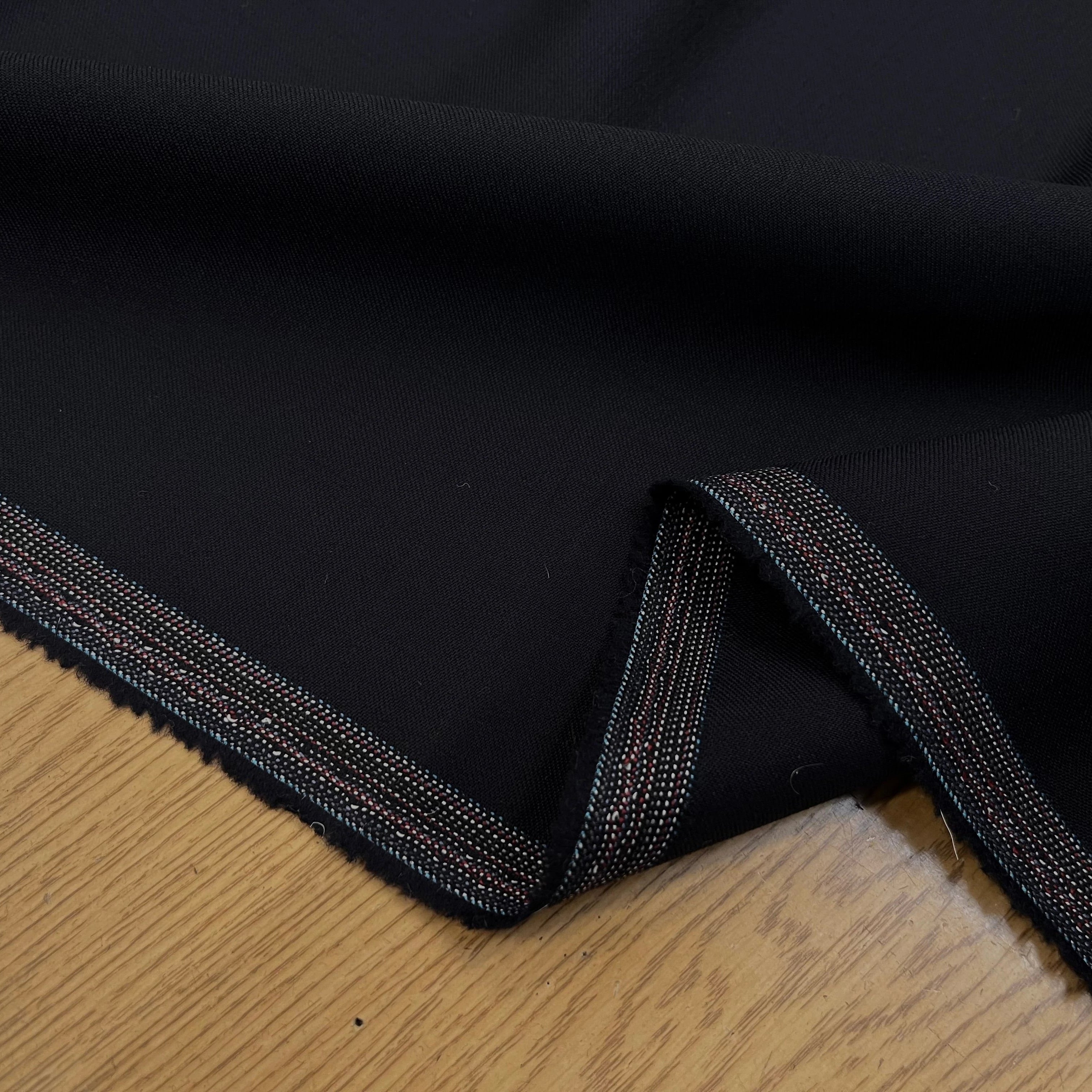 DRAPERIE DE LAINE BLEU MARINE DEPERLANTE FILS MULTICOLORES SUR LES LISIÈRES - My Little Coupon