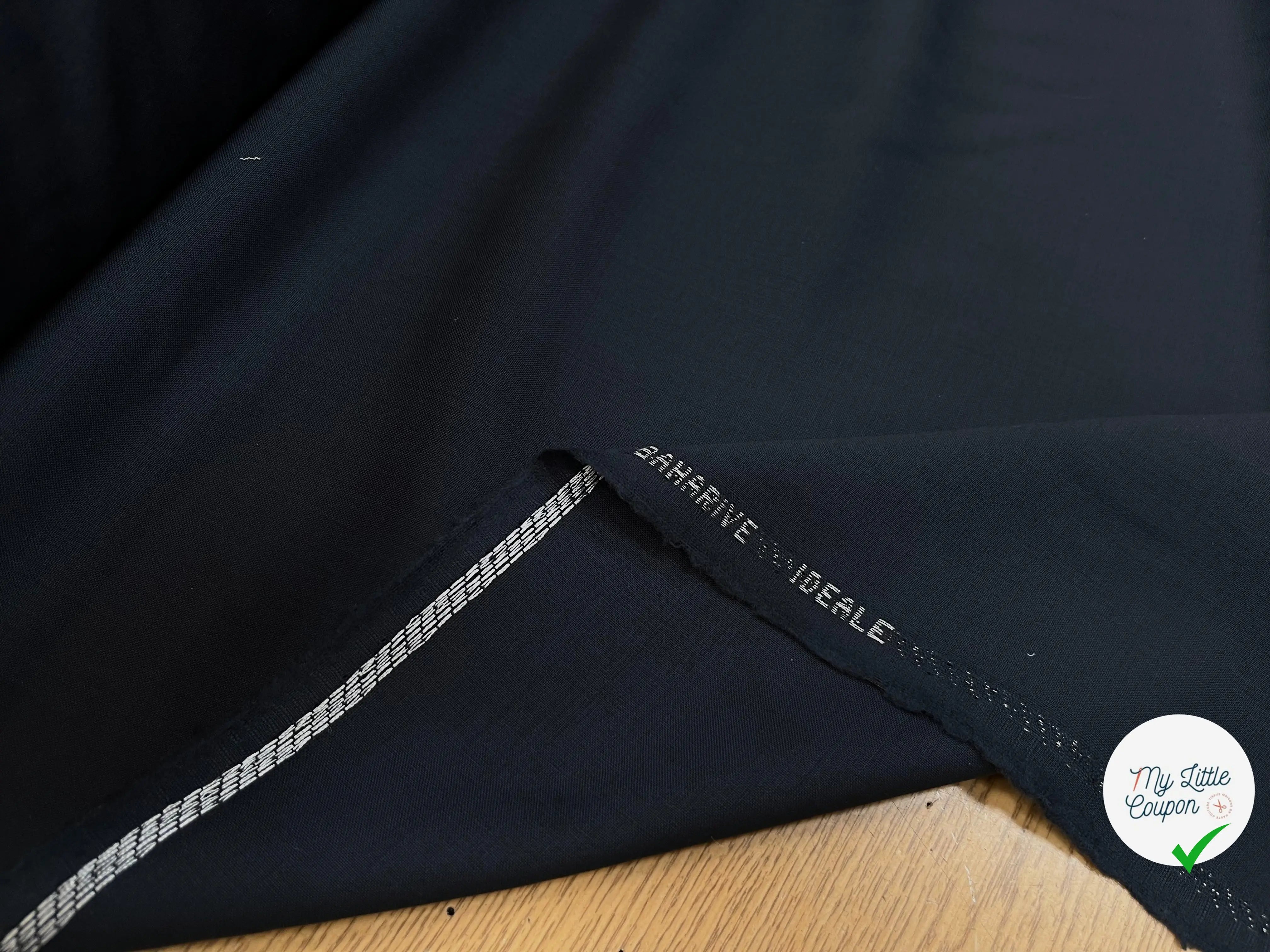 DRAPERIE DE LAINE BLEU MARINE DEPERLANTE - My Little Coupon