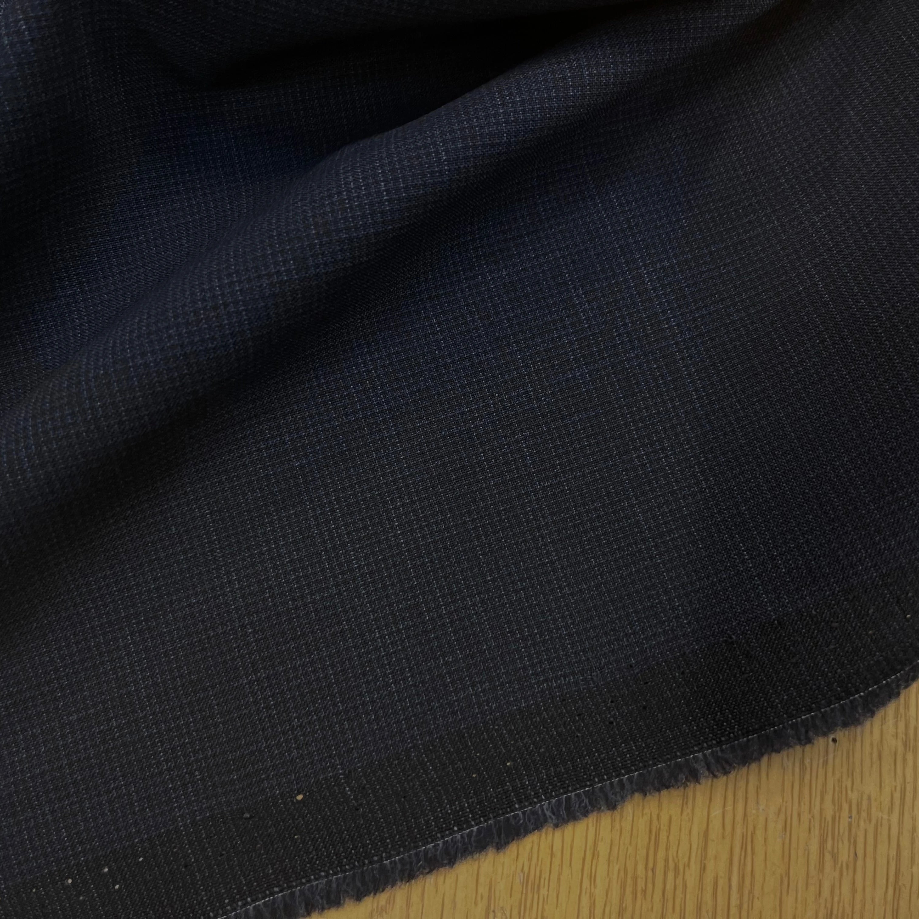 DRAPERIE DE LAINE BLEU NUIT DEPERLANTE PETIT CARREAUX - My Little Coupon