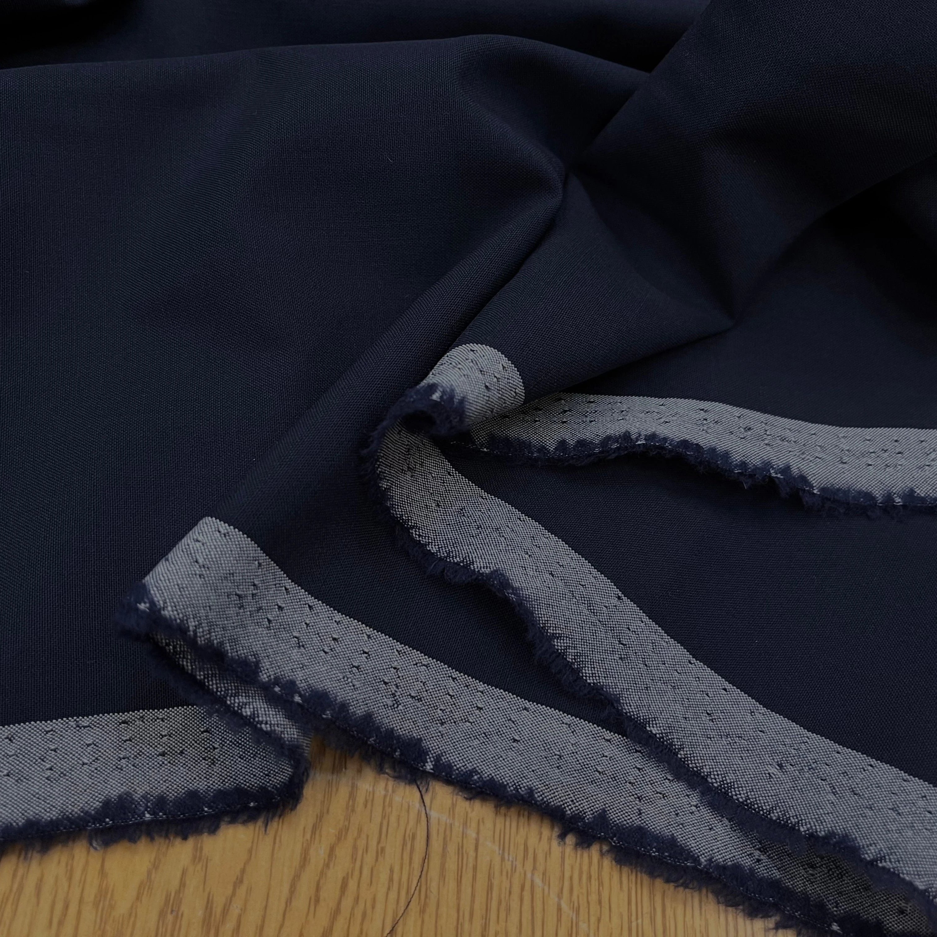 DRAPERIE DE LAINE BLEU&NUIT DEPERLANTE TRES CHIC - My Little Coupon