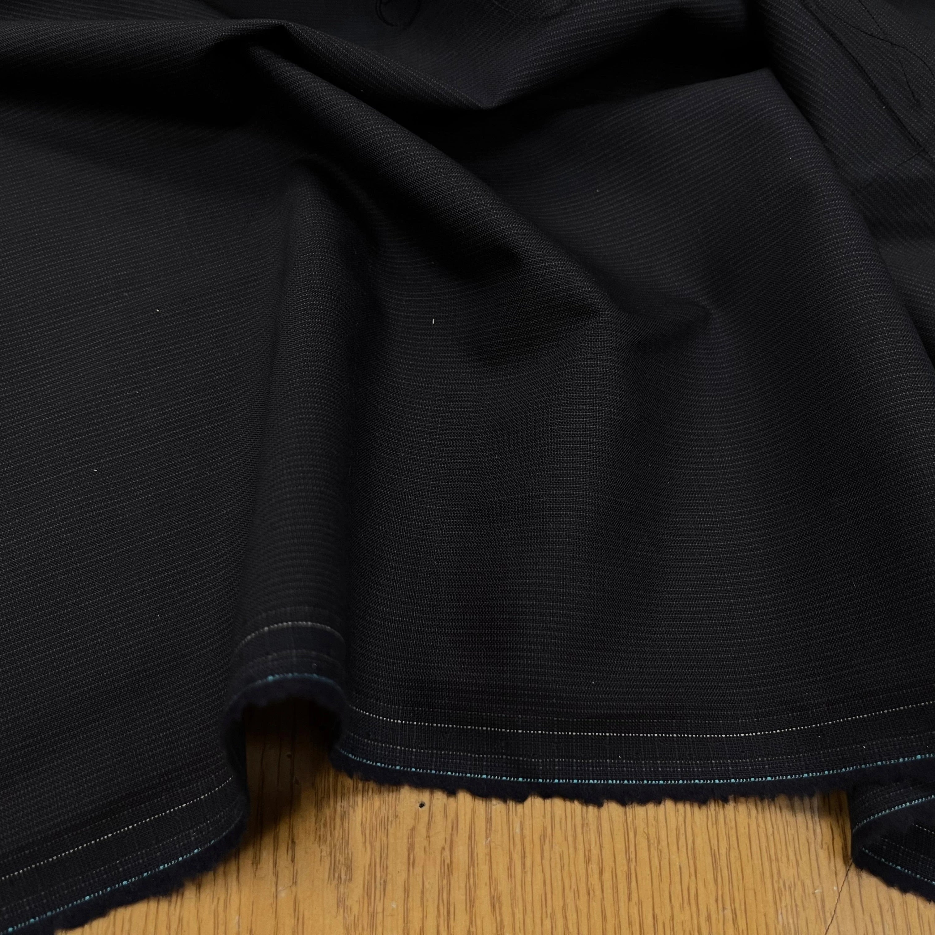 DRAPERIE DE LAINE DEPERLANTE BLEU NUIT GRIS FILS MULTICOLORES SUR LES LISIÈRES - My Little Coupon