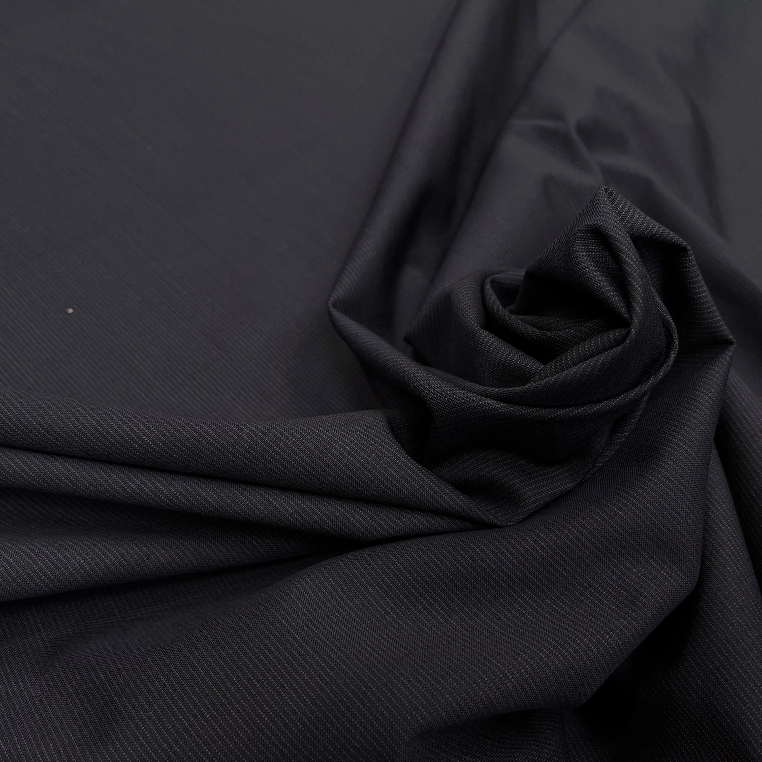 DRAPERIE DE LAINE DEPERLANTE BLEU NUIT GRIS FILS MULTICOLORES SUR LES LISIÈRES - My Little Coupon