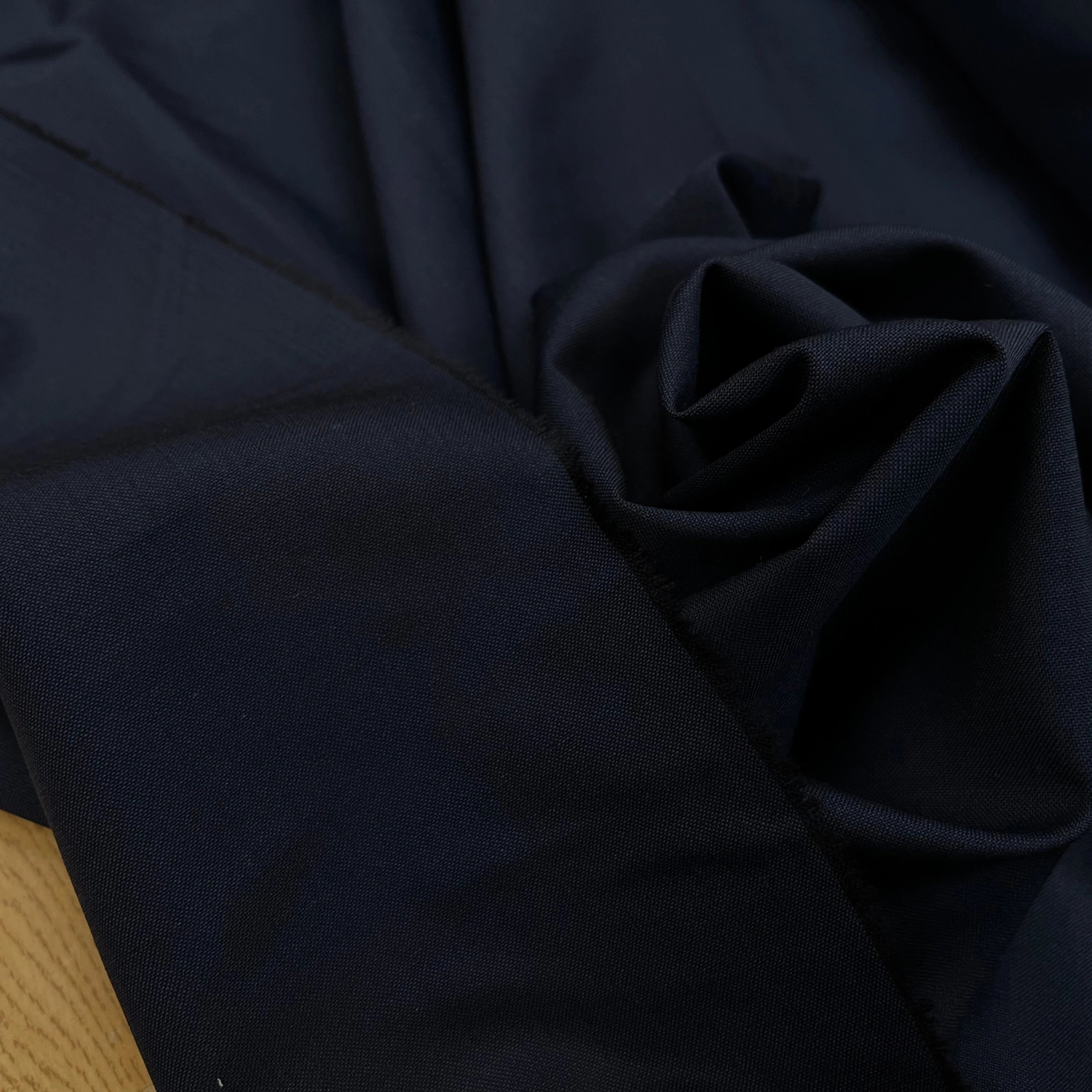 DRAPERIE DE LAINE EFFET PIQUÉE DEPERLANTE BLEU MARINE FONCÉ - My Little Coupon