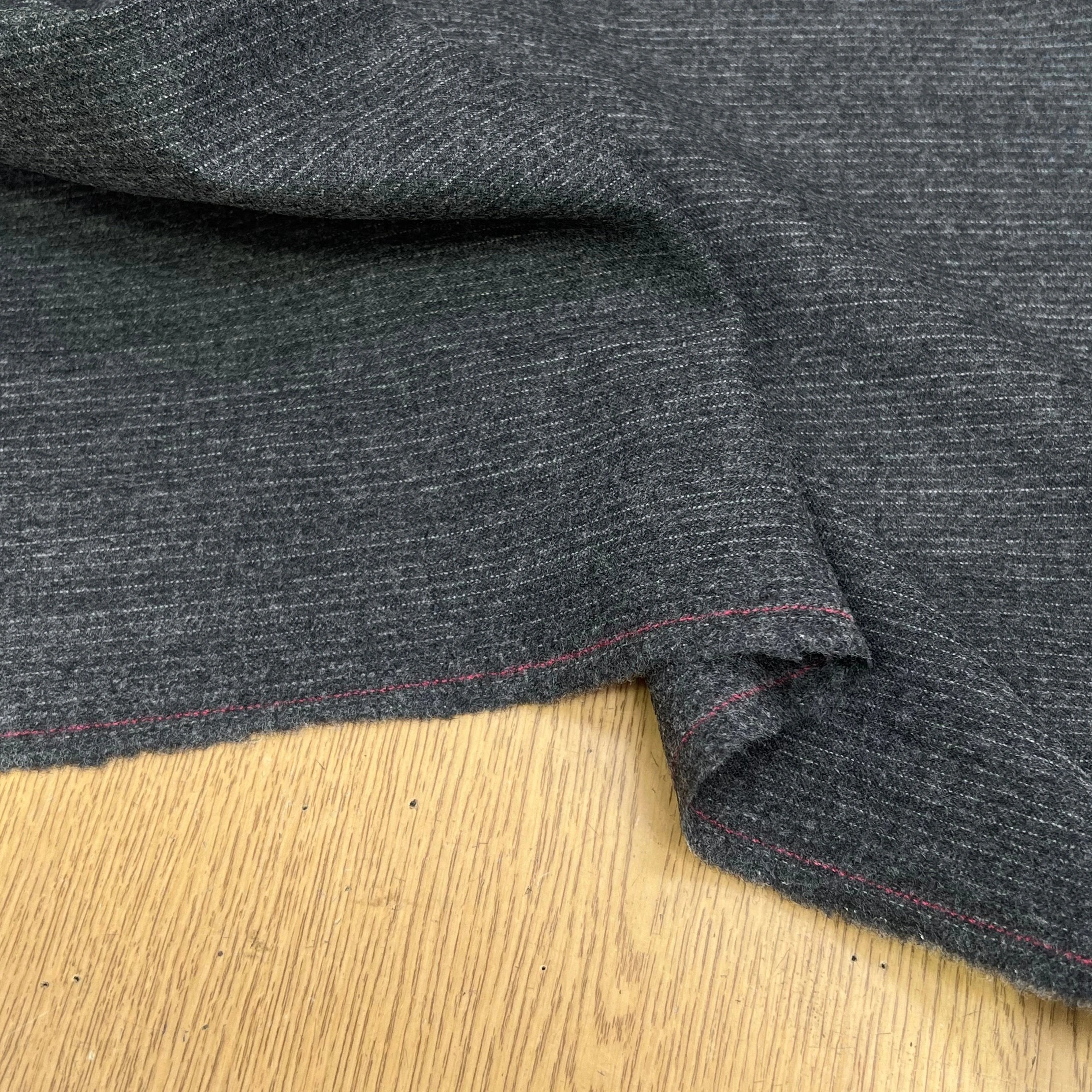 DRAPERIE DE LAINE FLANELLE GRIS FINE RAYURES BLANCHE - My Little Coupon