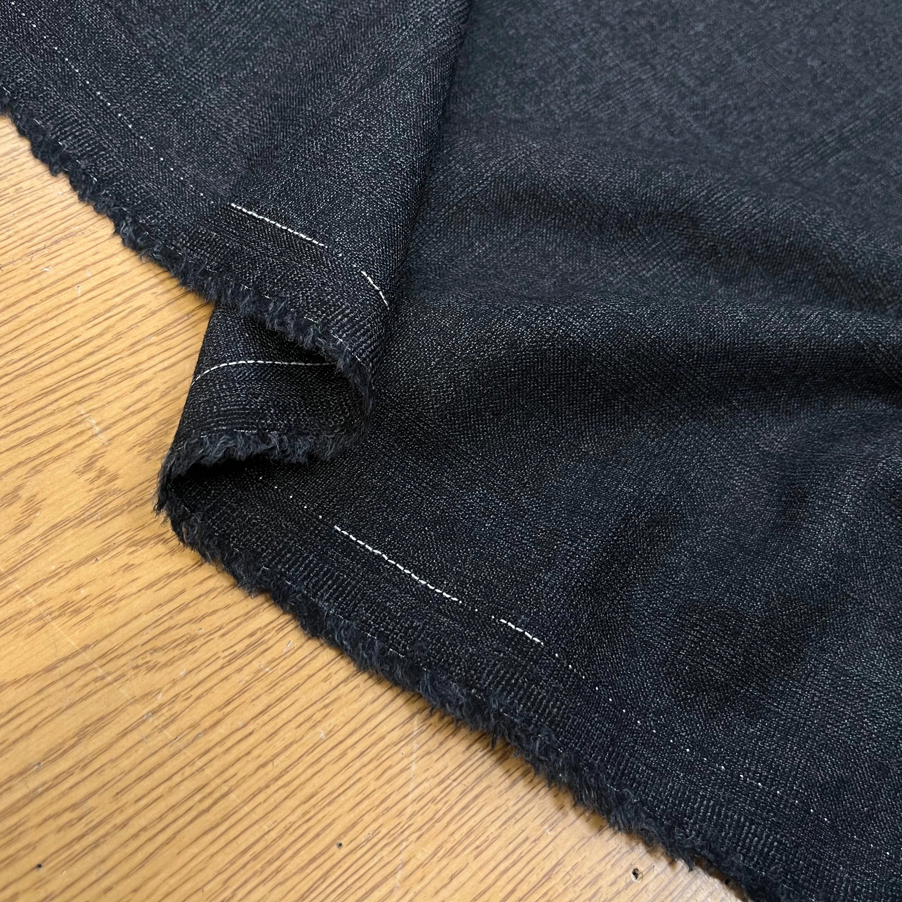 DRAPERIE DE LAINE GRIS CHINÉ FIL BLANC SUR LA LISIÈRE - My Little Coupon