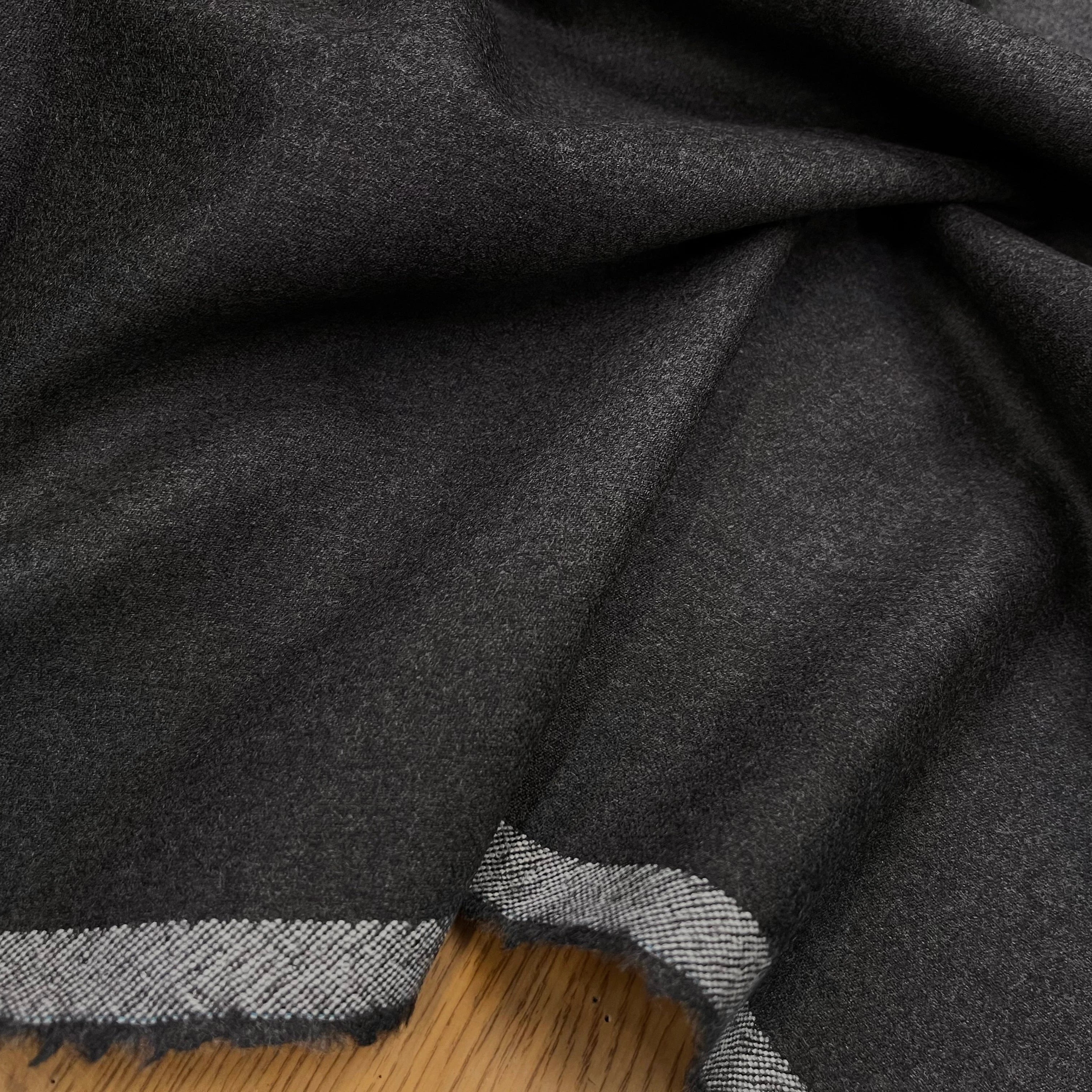 DRAPERIE DE LAINE GRIS FONCÉ 100% LAINE - My Little Coupon