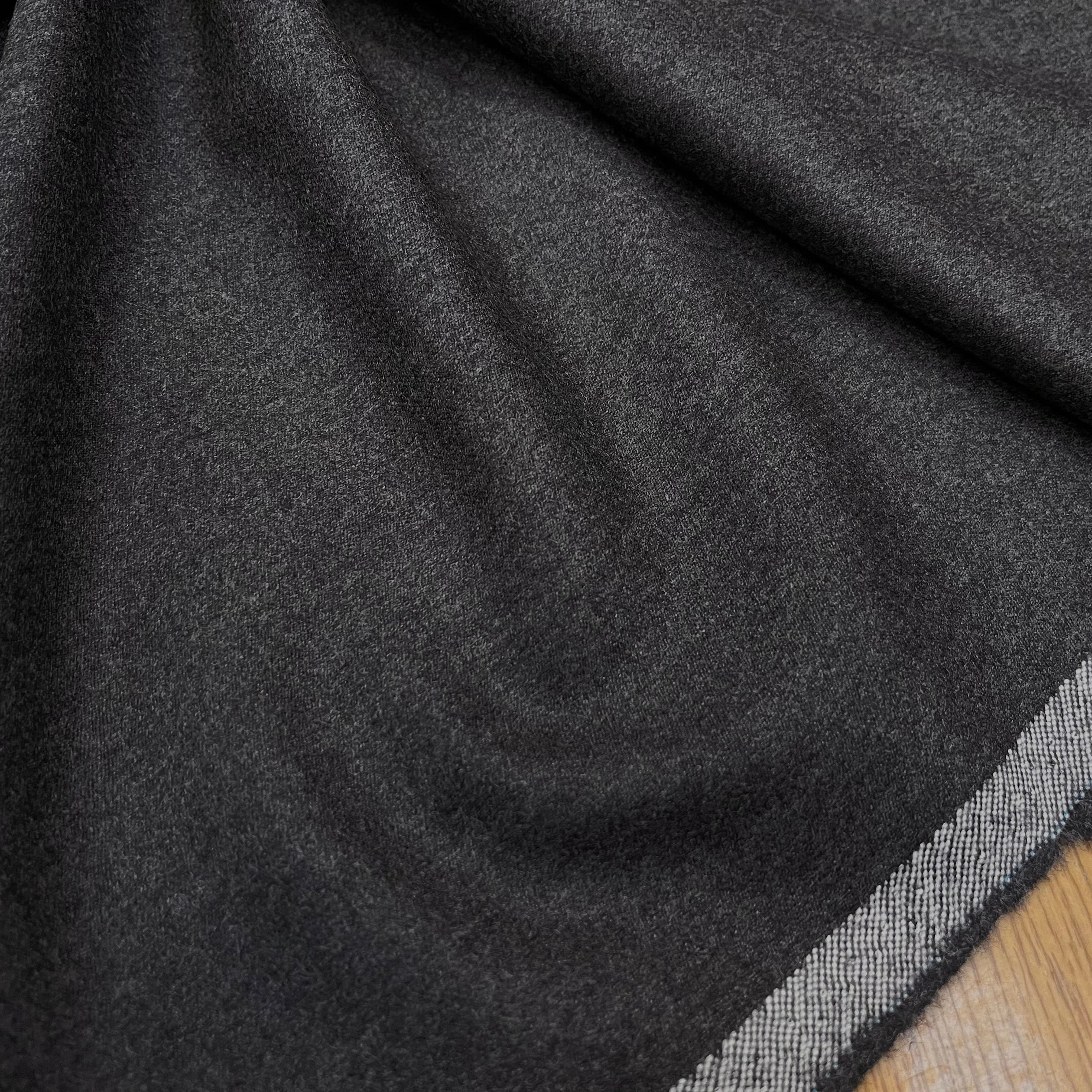 DRAPERIE DE LAINE GRIS FONCÉ 100% LAINE - My Little Coupon