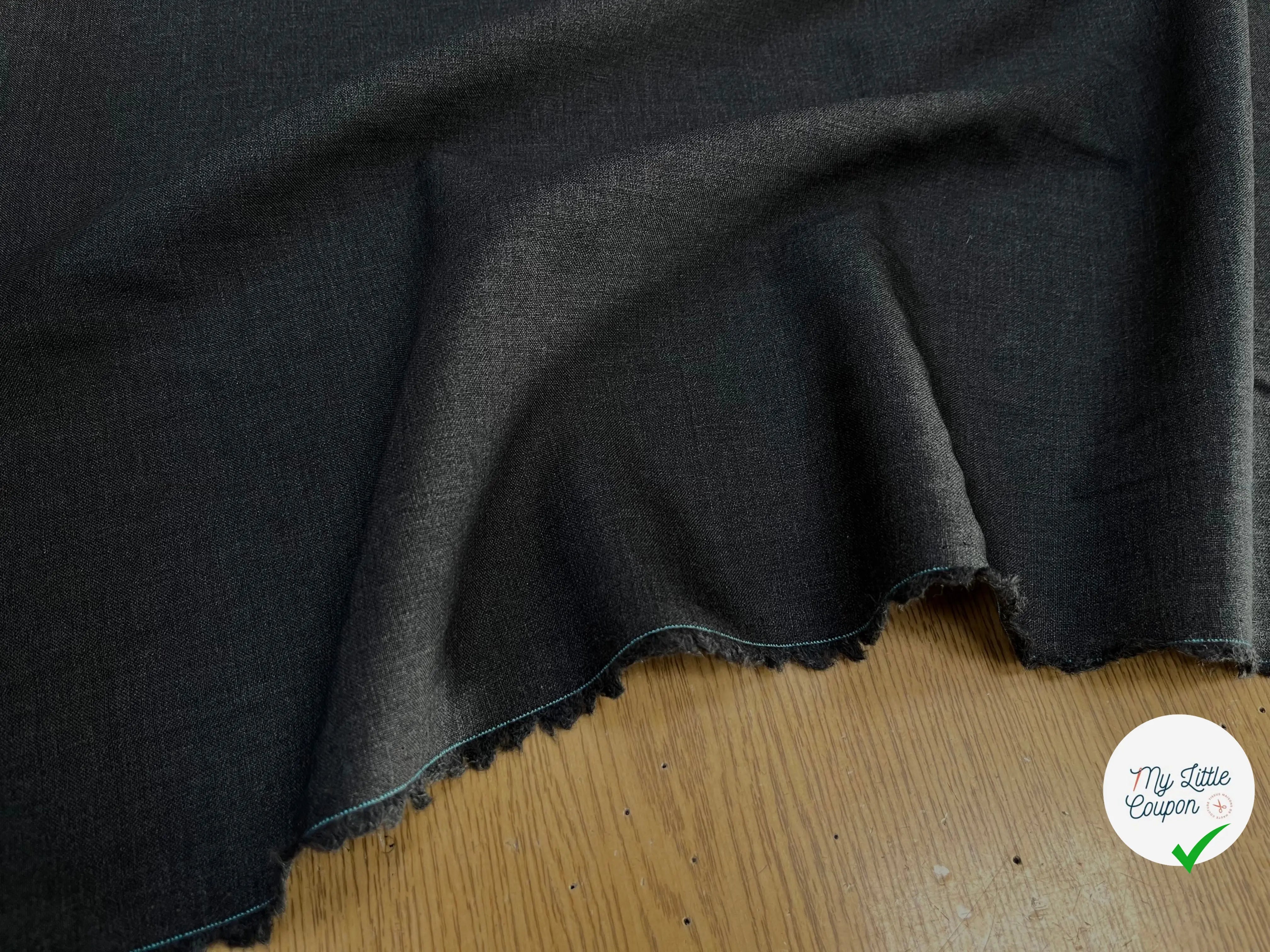 DRAPERIE DE LAINE GRIS FONCÉ FIL BLEU SUR UNE LISIÈRE & DEPERLANTE - My Little Coupon