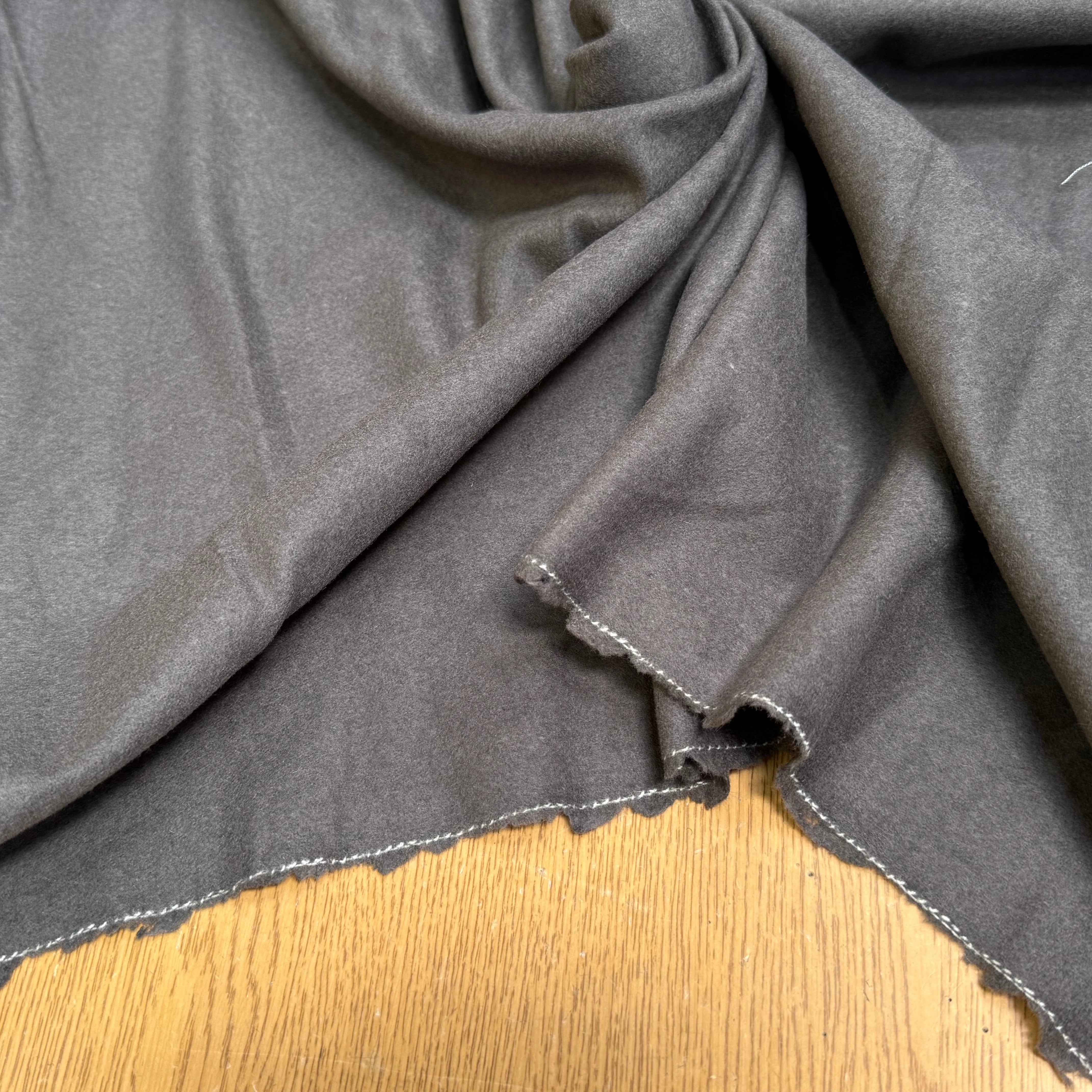 DRAPERIE DE LAINE GRIS MARRONNÉ - My Little Coupon