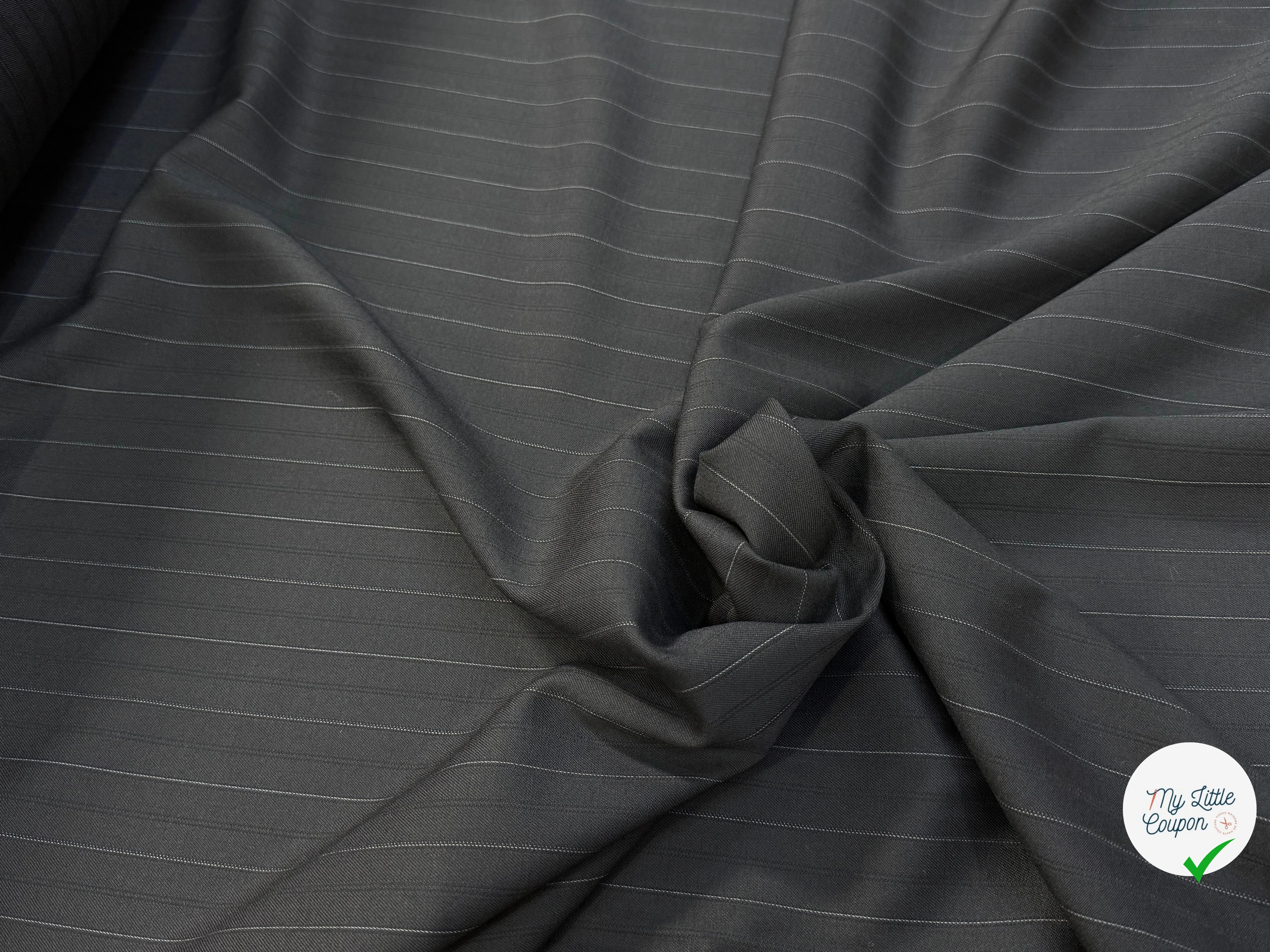 DRAPERIE DE LAINE NOIR SUPERBE RAYURES HORIZONTALES - My Little Coupon
