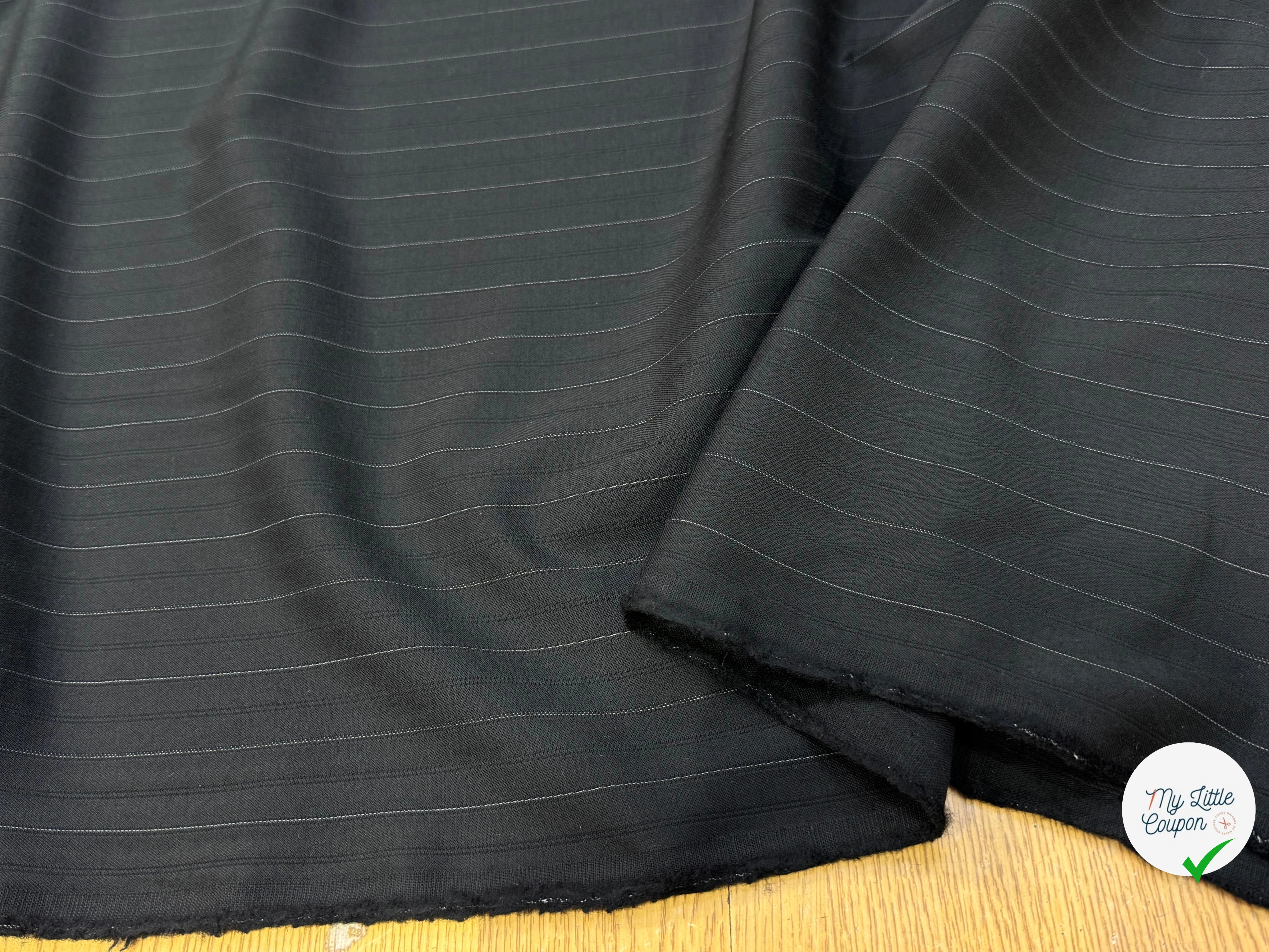 DRAPERIE DE LAINE NOIR SUPERBE RAYURES HORIZONTALES - My Little Coupon
