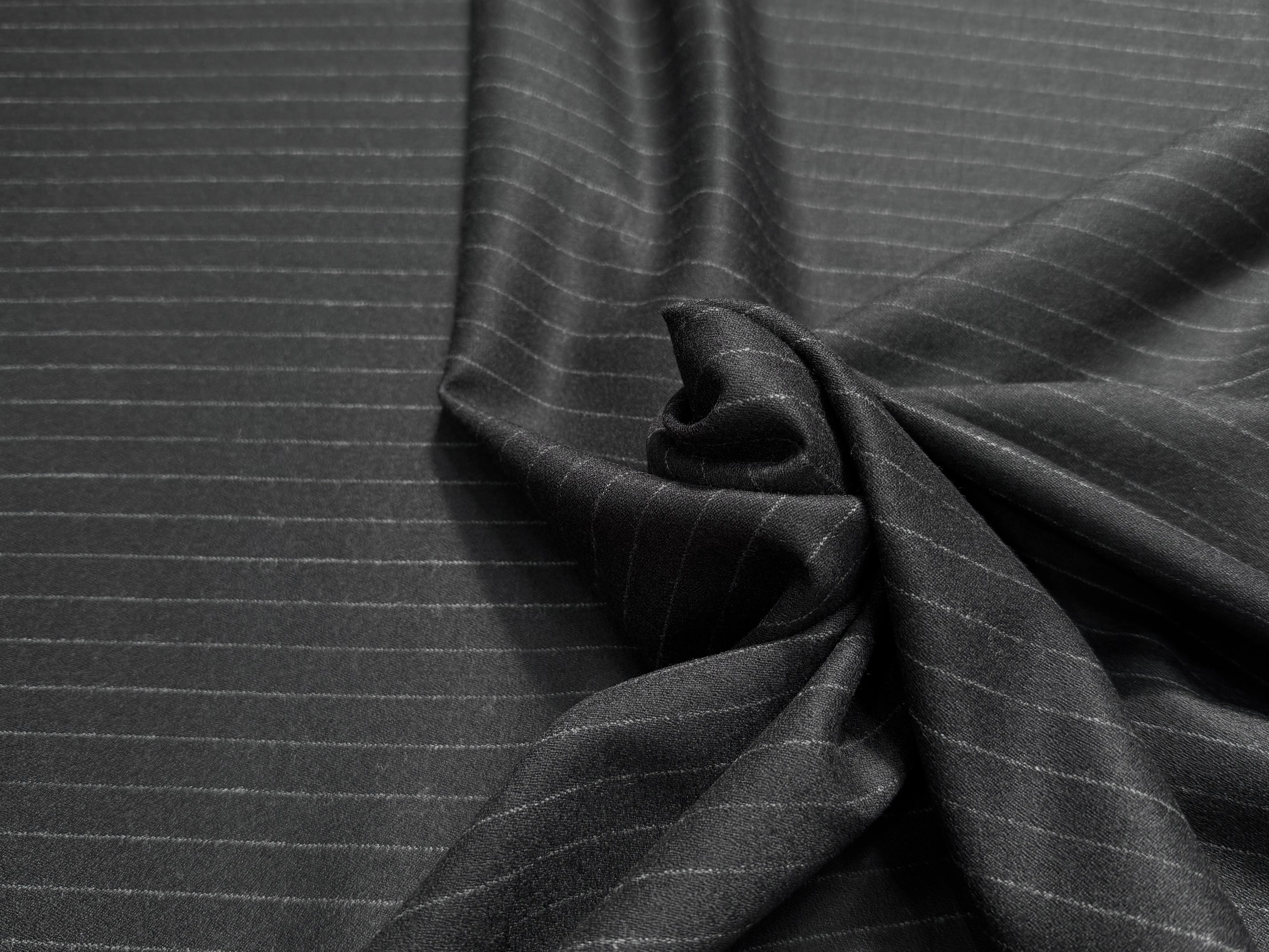 DRAPERIE DE LAINE STRETCH GRATTÉE ULTRA CHIC NOIR FINE RAYURES - My Little Coupon