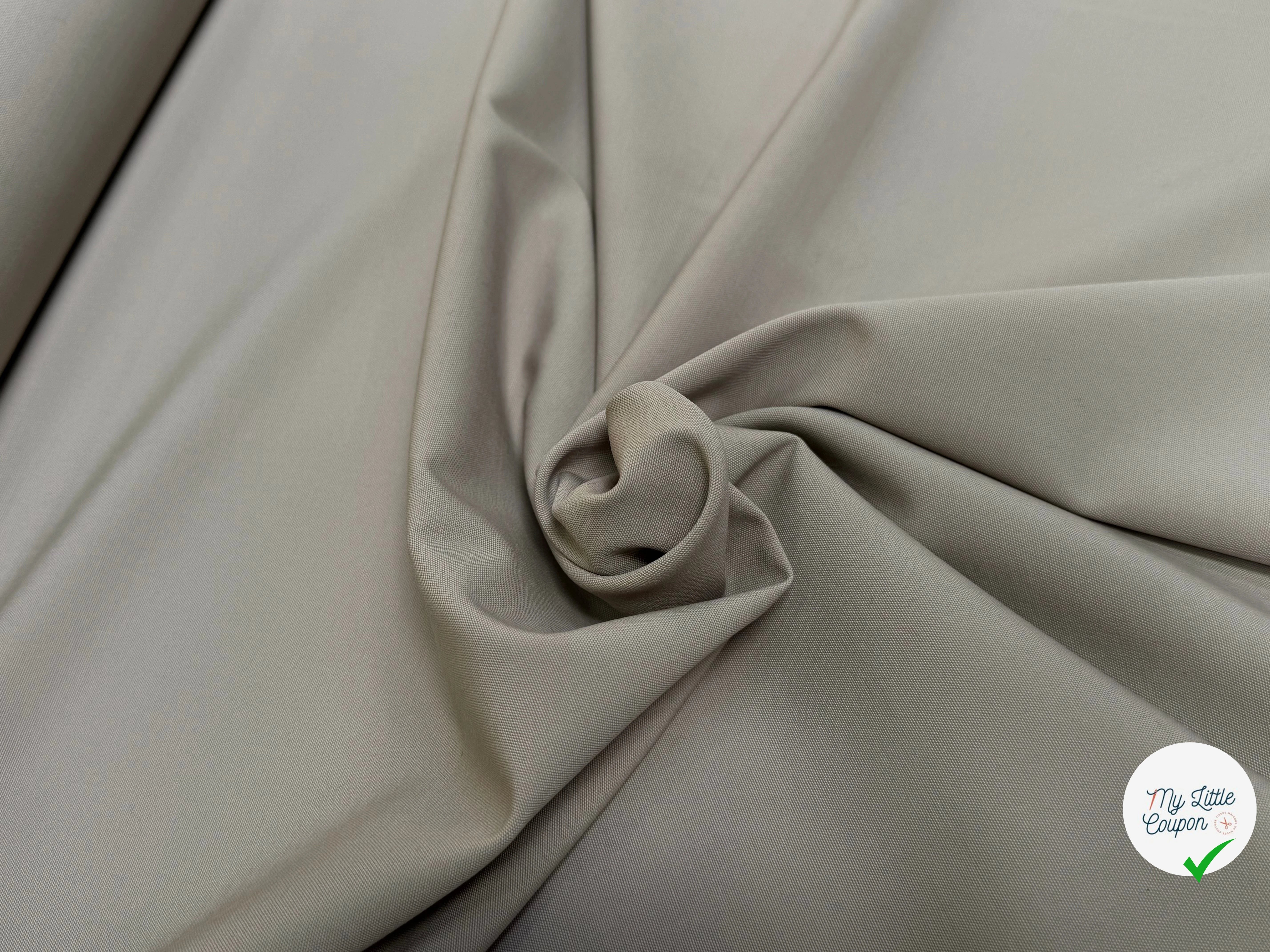 DRAPERIE DE LAINE TAUPE TRÈS BELLE TENUE - My Little Coupon